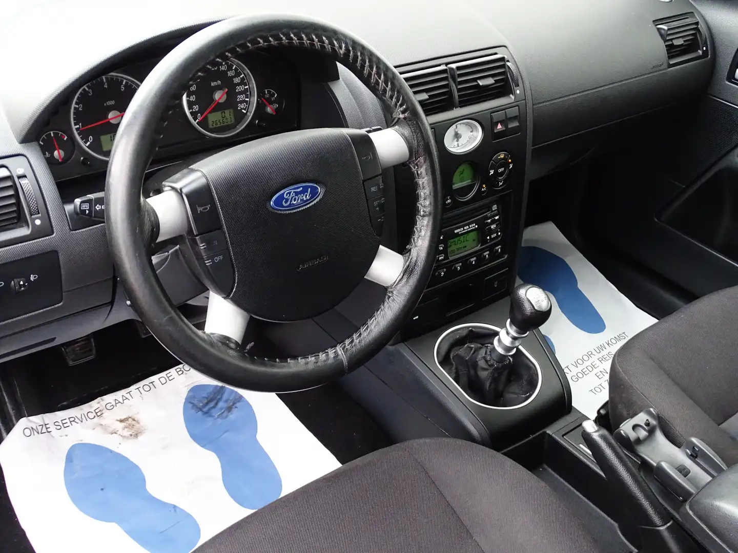 Ford Mondeo Wagon 1.8-16V Ghia Ecc-Cruise Control-Bluetooth Grijs - 2