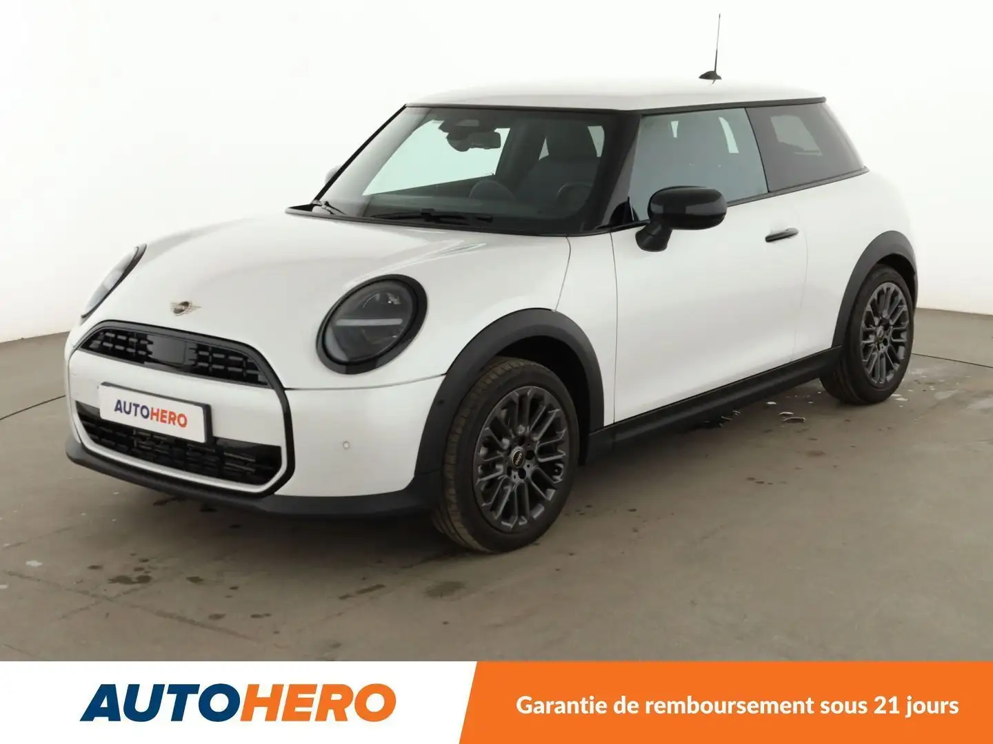 MINI Cooper Coupe Cooper C Finition Essential DKG7 Weiß - 1