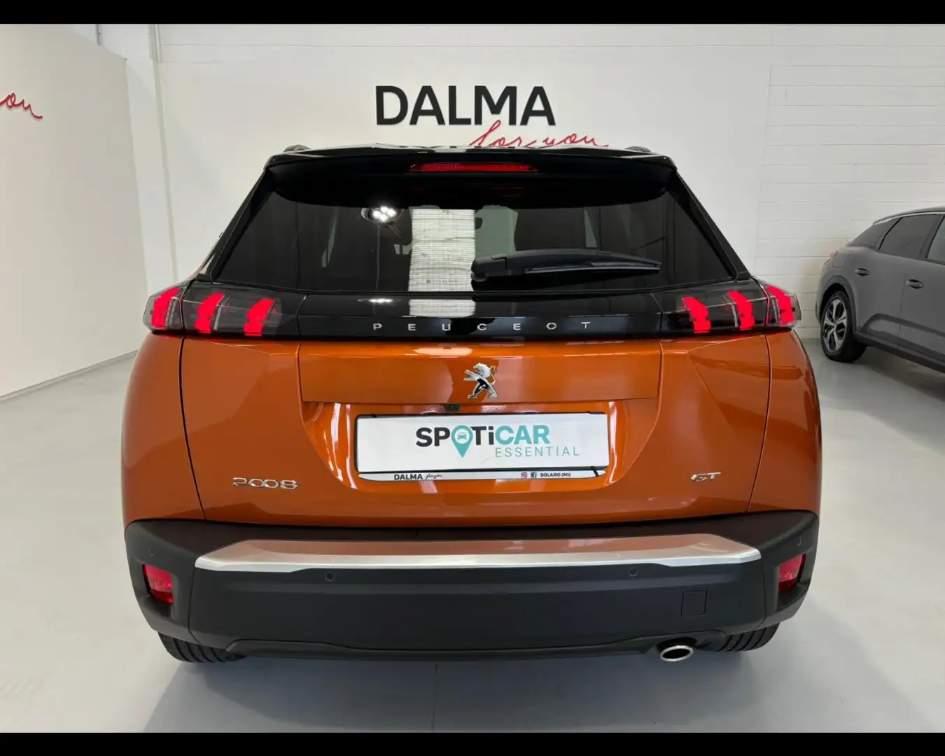 Peugeot 2008 1.2 PureTech GT Arancione - 2