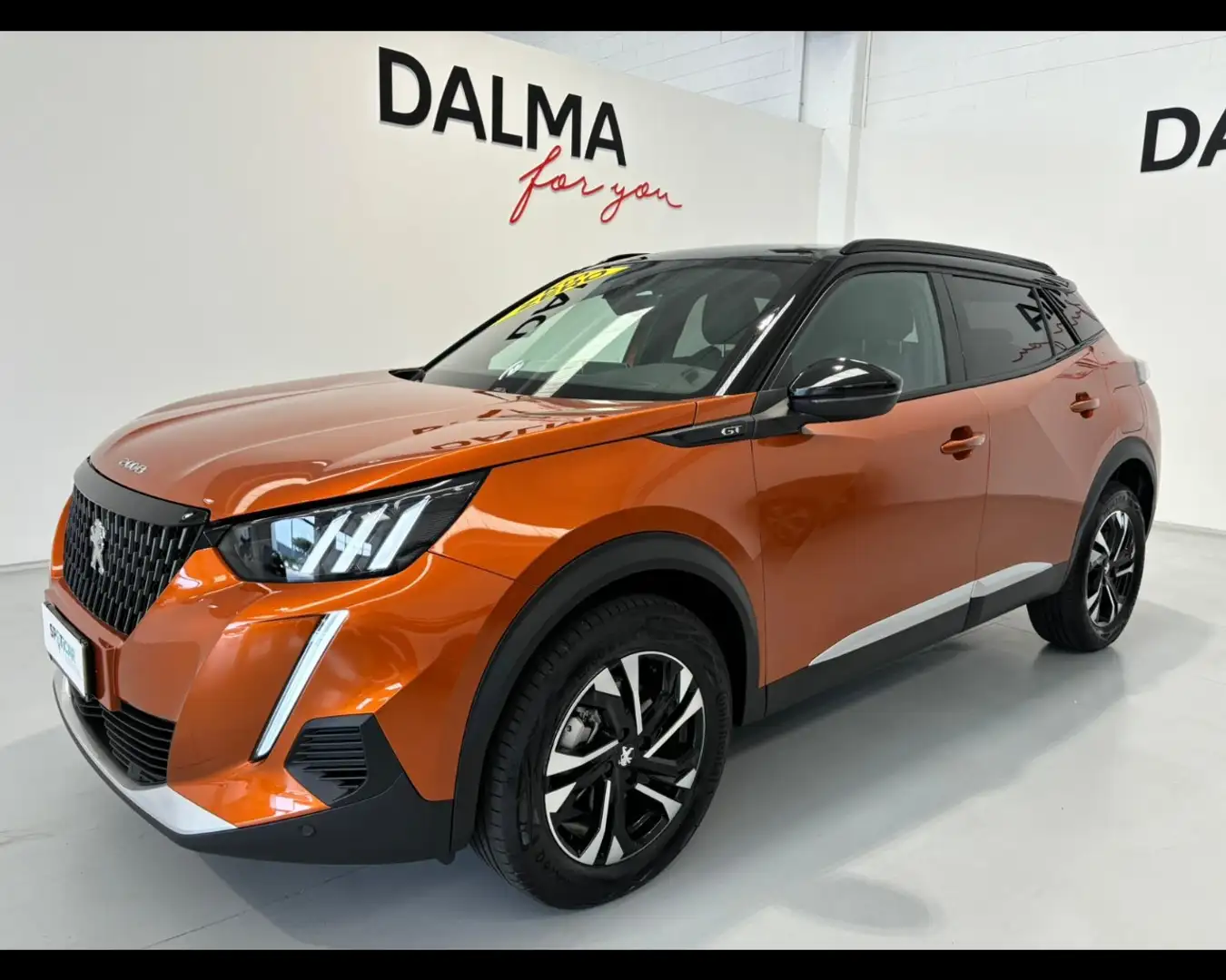 Peugeot 2008 1.2 PureTech GT Arancione - 1
