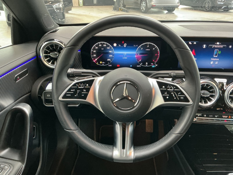 Mercedes-Benz CLA 180 d Coupé Luxury Line — photo 3