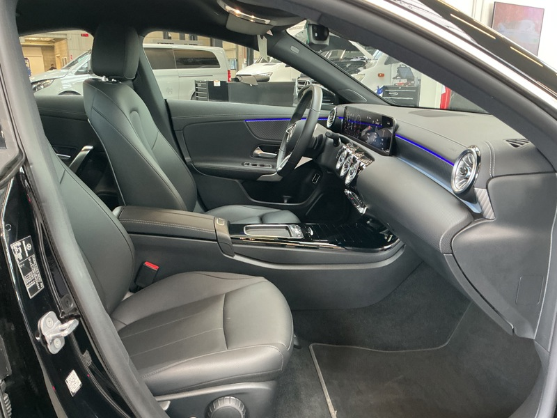 Mercedes-Benz CLA 180 d Coupé Luxury Line — photo 10