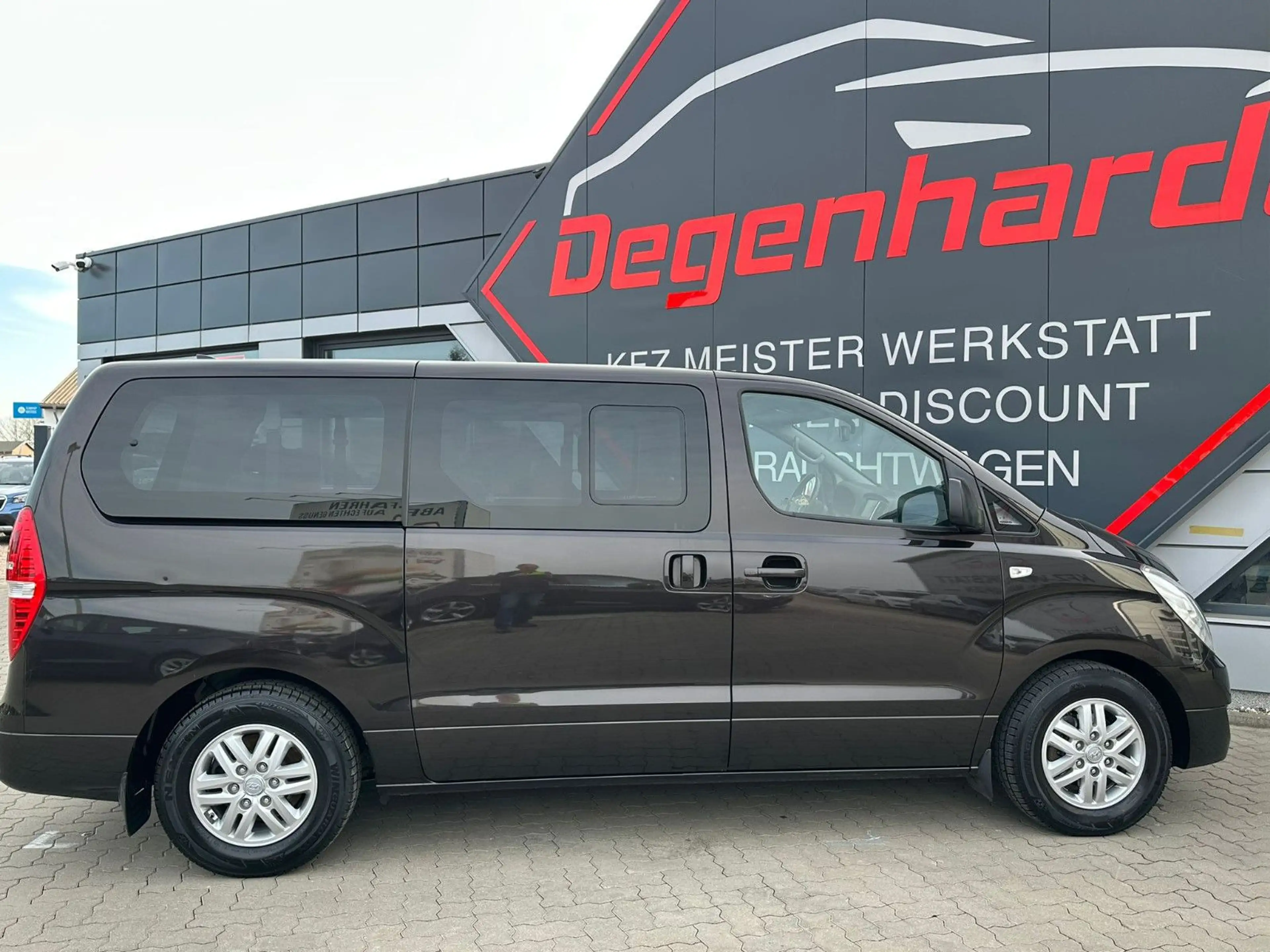 Hyundai H-1 Travel Navi BT Temp AHK Sitzhzg Dach — photo 14