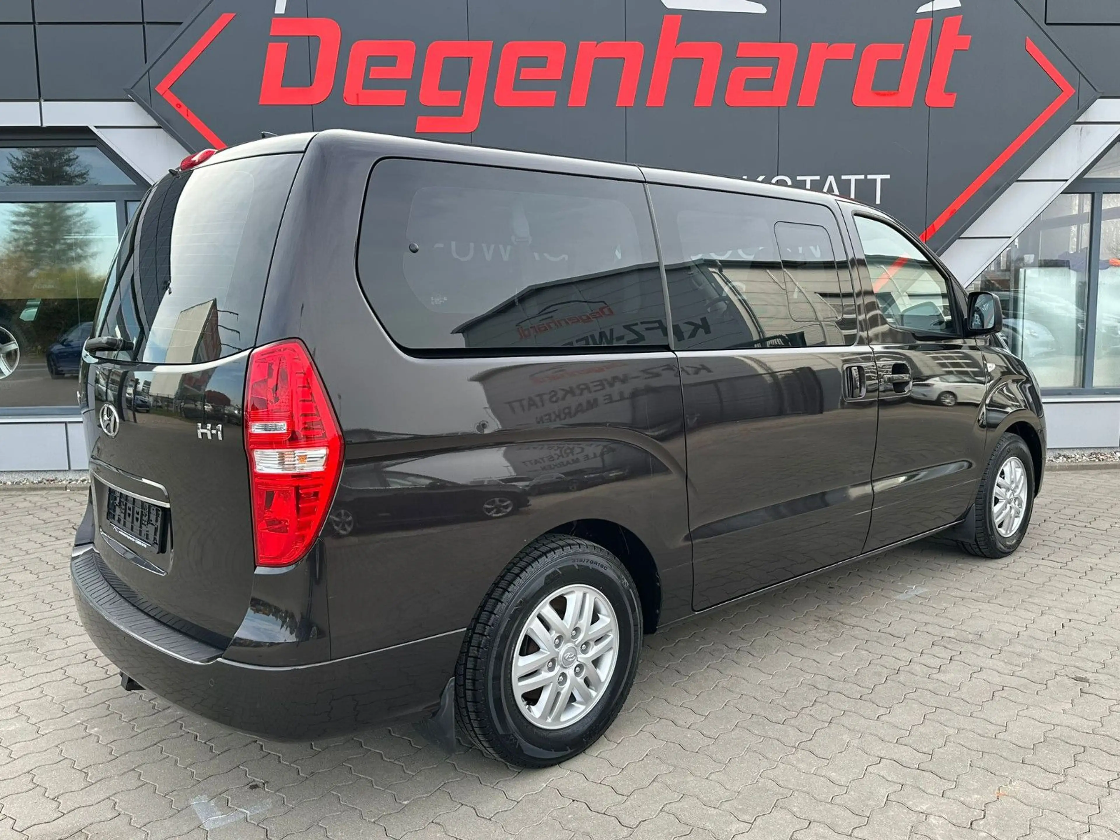 Hyundai H-1 Travel Navi BT Temp AHK Sitzhzg Dach — photo 12