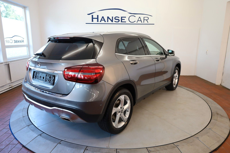 Mercedes-Benz GLA 200 /Navi/PDC/LED/AHK/ — photo 6