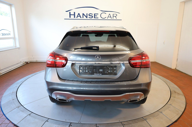 Mercedes-Benz GLA 200 /Navi/PDC/LED/AHK/ — photo 8