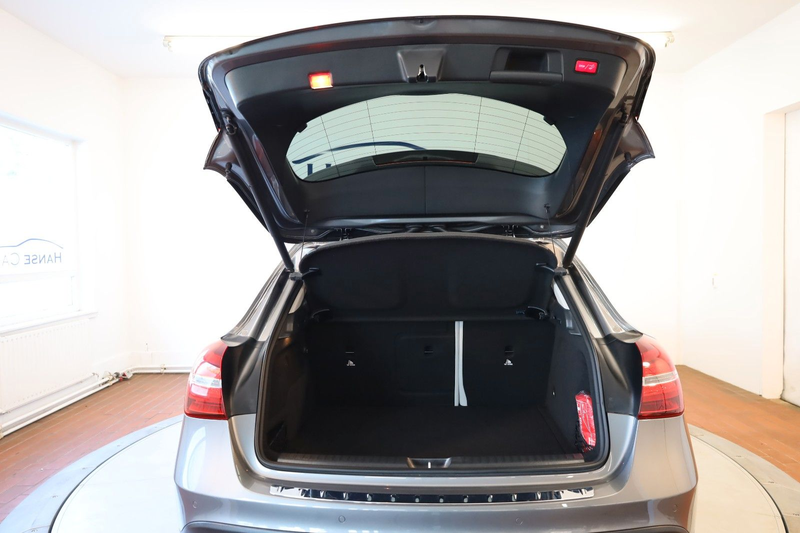 Mercedes-Benz GLA 200 /Navi/PDC/LED/AHK/ — photo 9