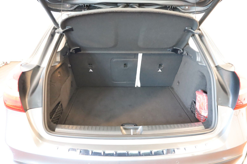 Mercedes-Benz GLA 200 /Navi/PDC/LED/AHK/ — photo 10