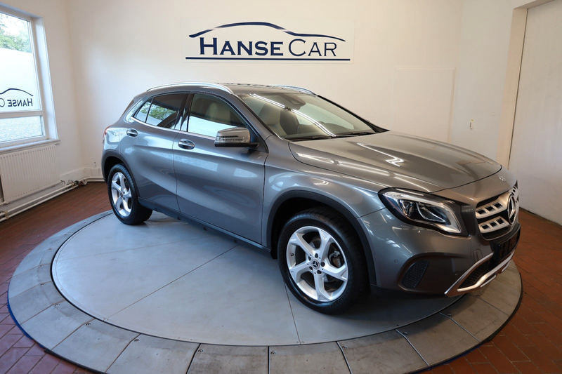 Mercedes-Benz GLA 200 /Navi/PDC/LED/AHK/