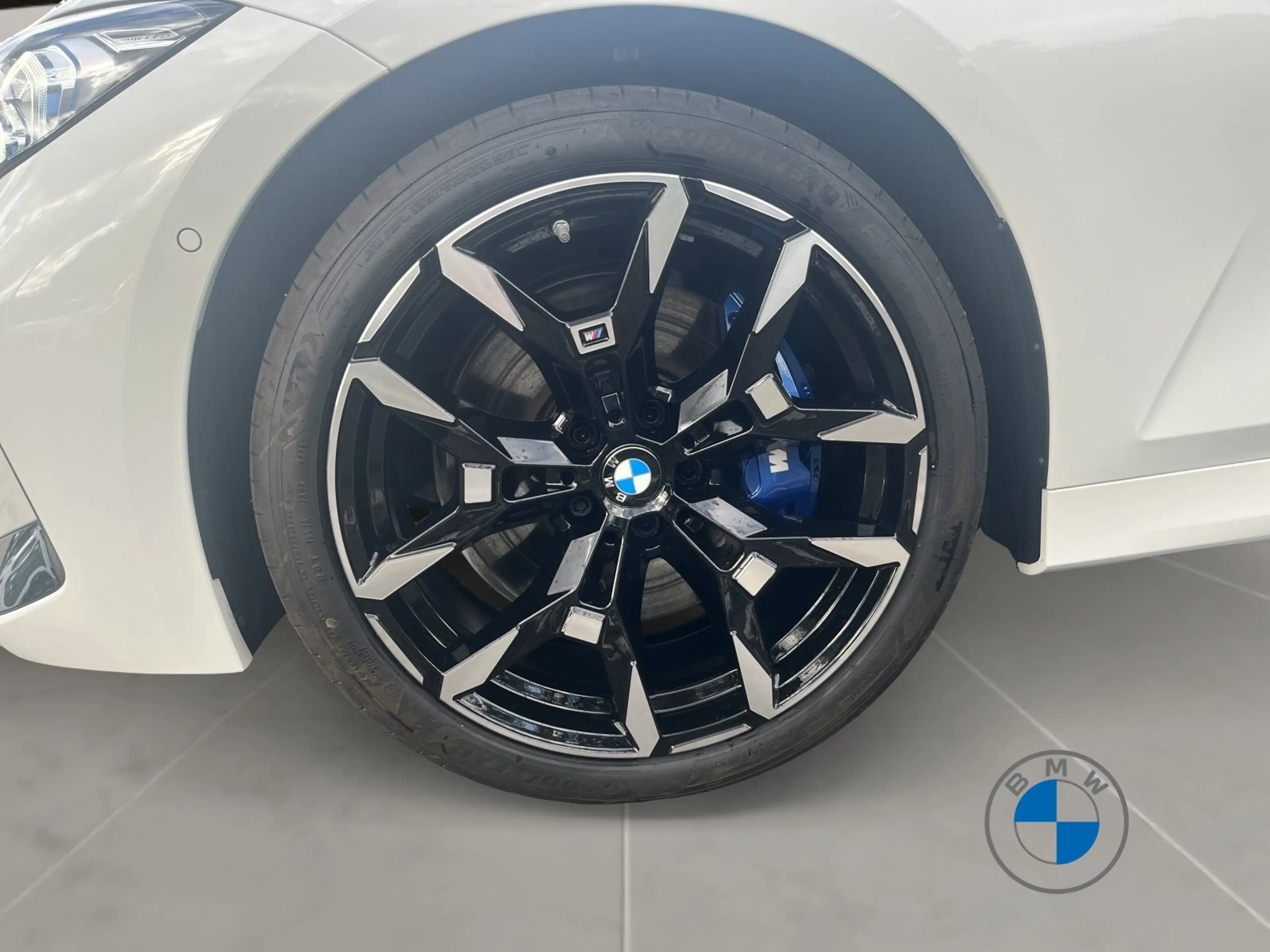 BMW 340 M340d xDrive Touring M Sport 19" LED Pano HIFI — photo 8