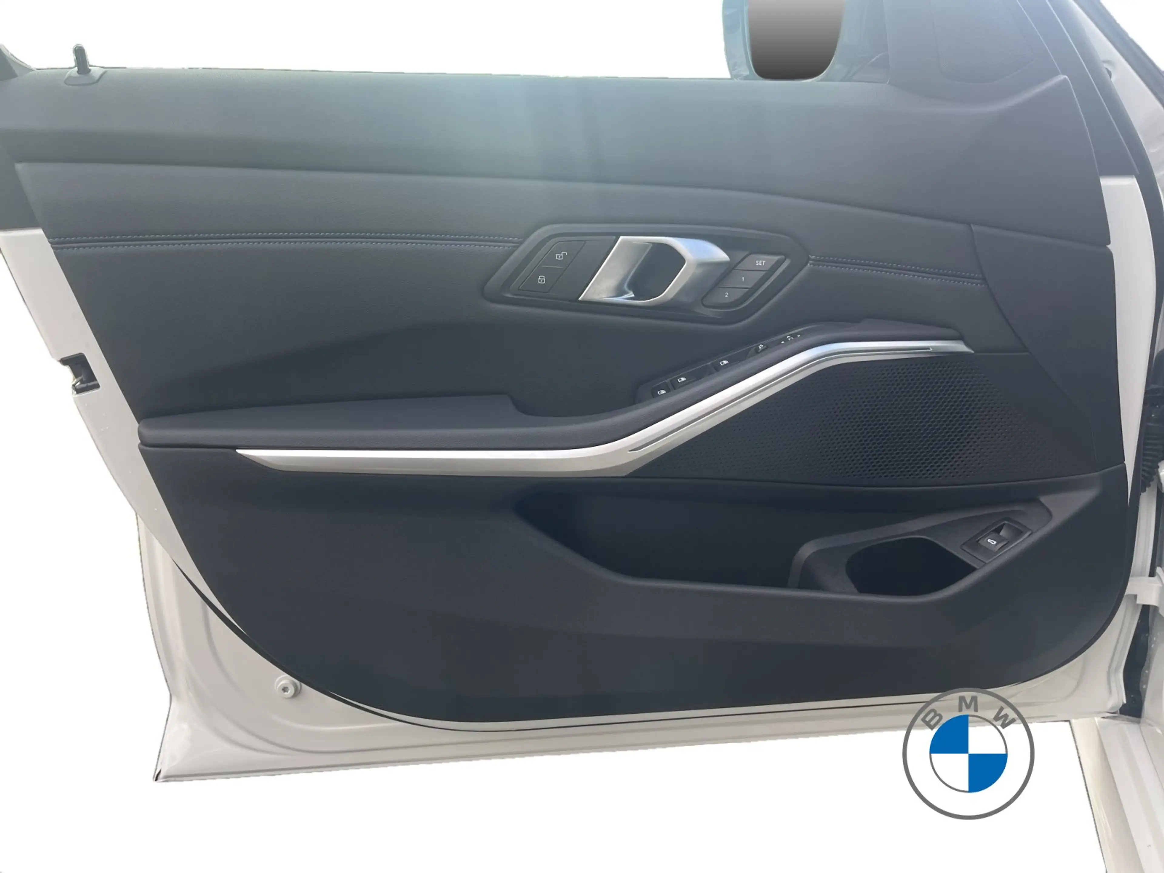 BMW 340 M340d xDrive Touring M Sport 19" LED Pano HIFI — photo 11