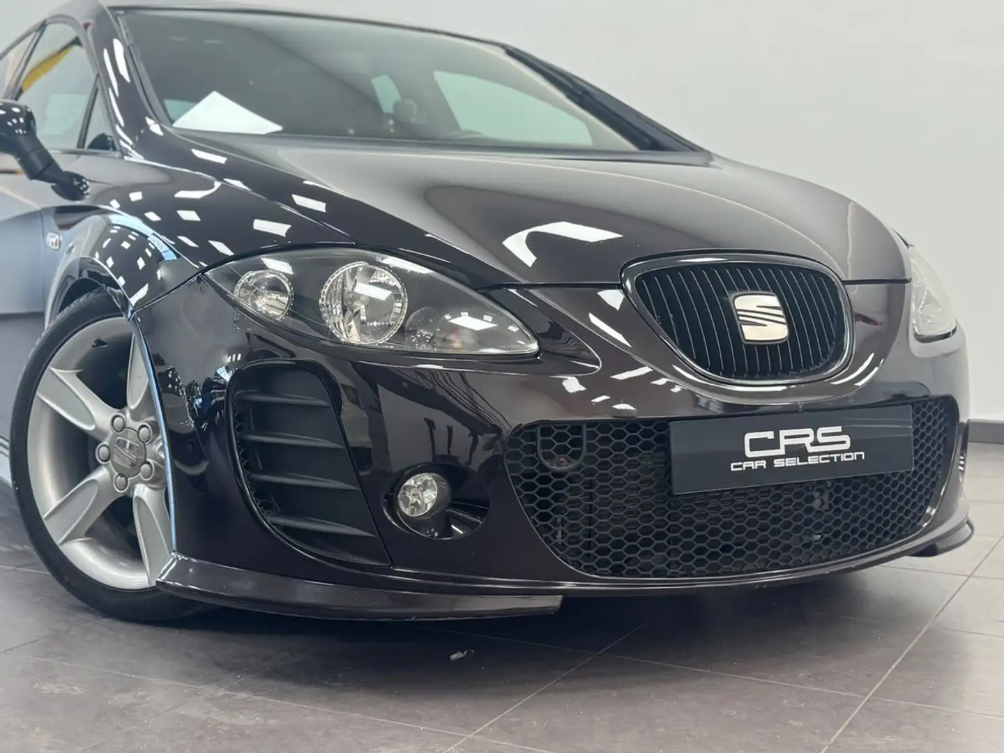 SEAT Leon 2.0 TSI Cupra Negro - 2
