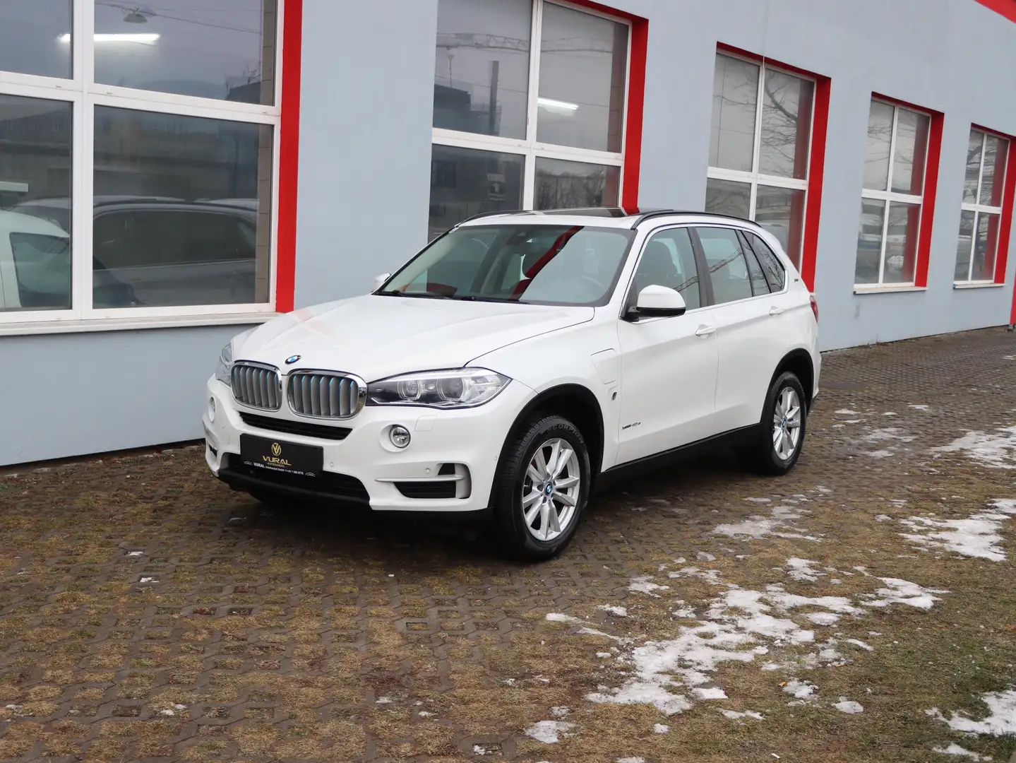 BMW X5 xDrive 40 e | Panoramadach | R.Kamera | Weiß - 2