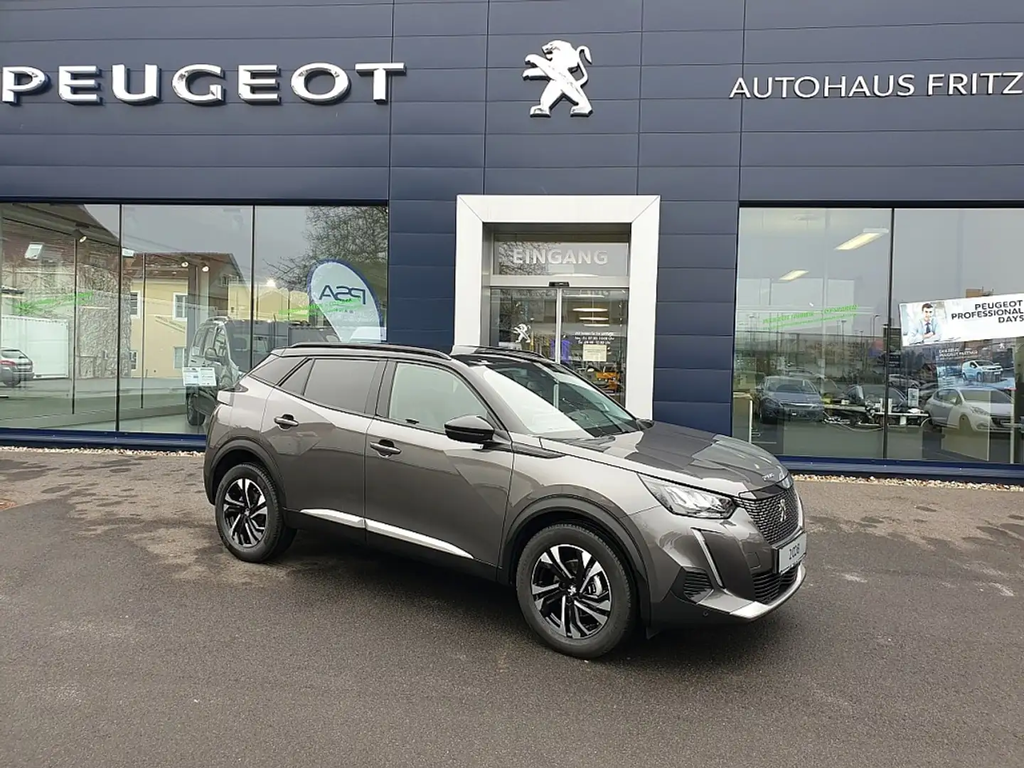 Peugeot 2008 BlueHDi 100 S&S Allure 6-Gang-Manuell Grau - 2