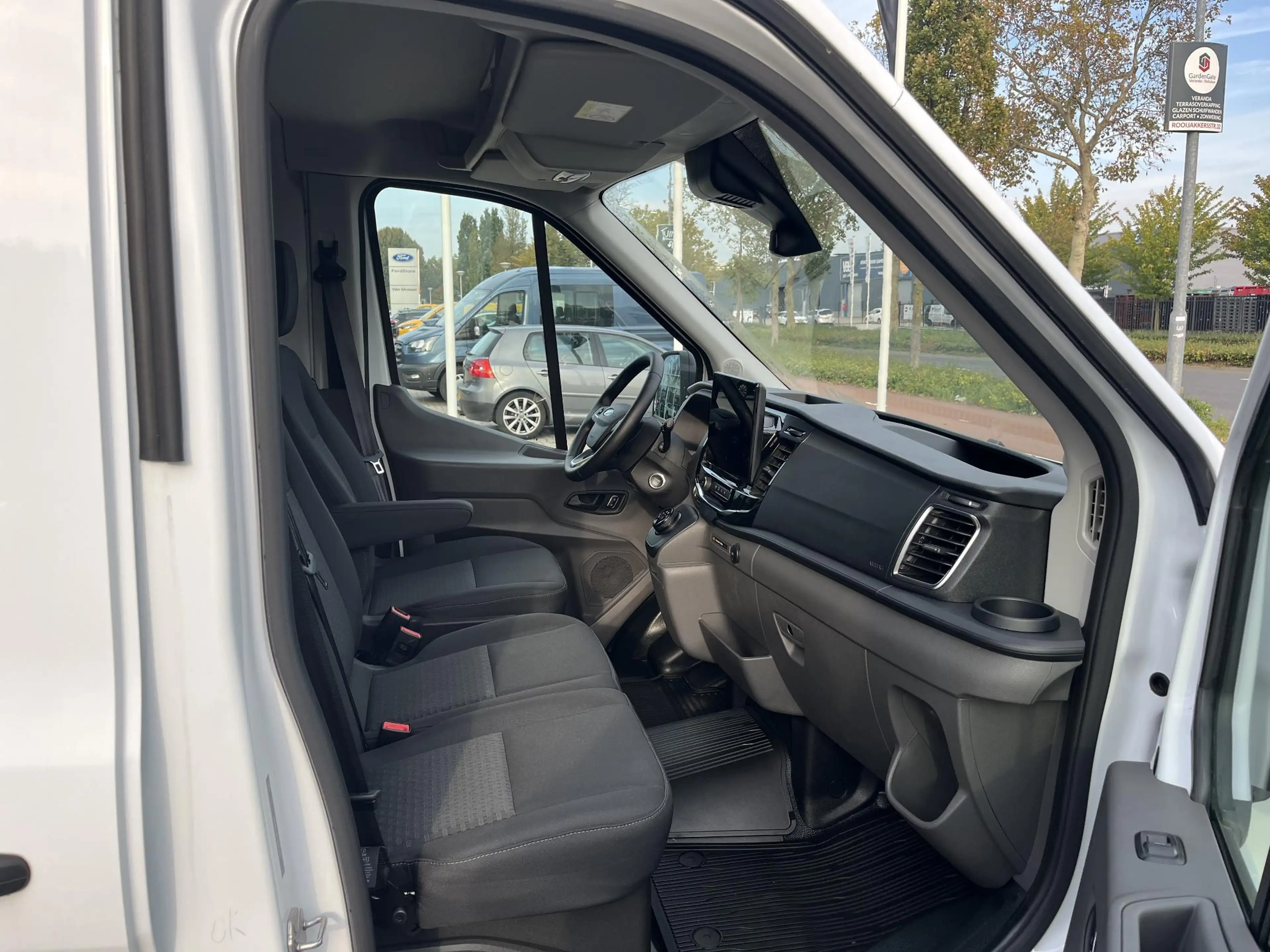 Ford E-Transit 350 L3H2 Trend 68 kWh | Bliz | Achteruitrijdcamera — photo 9