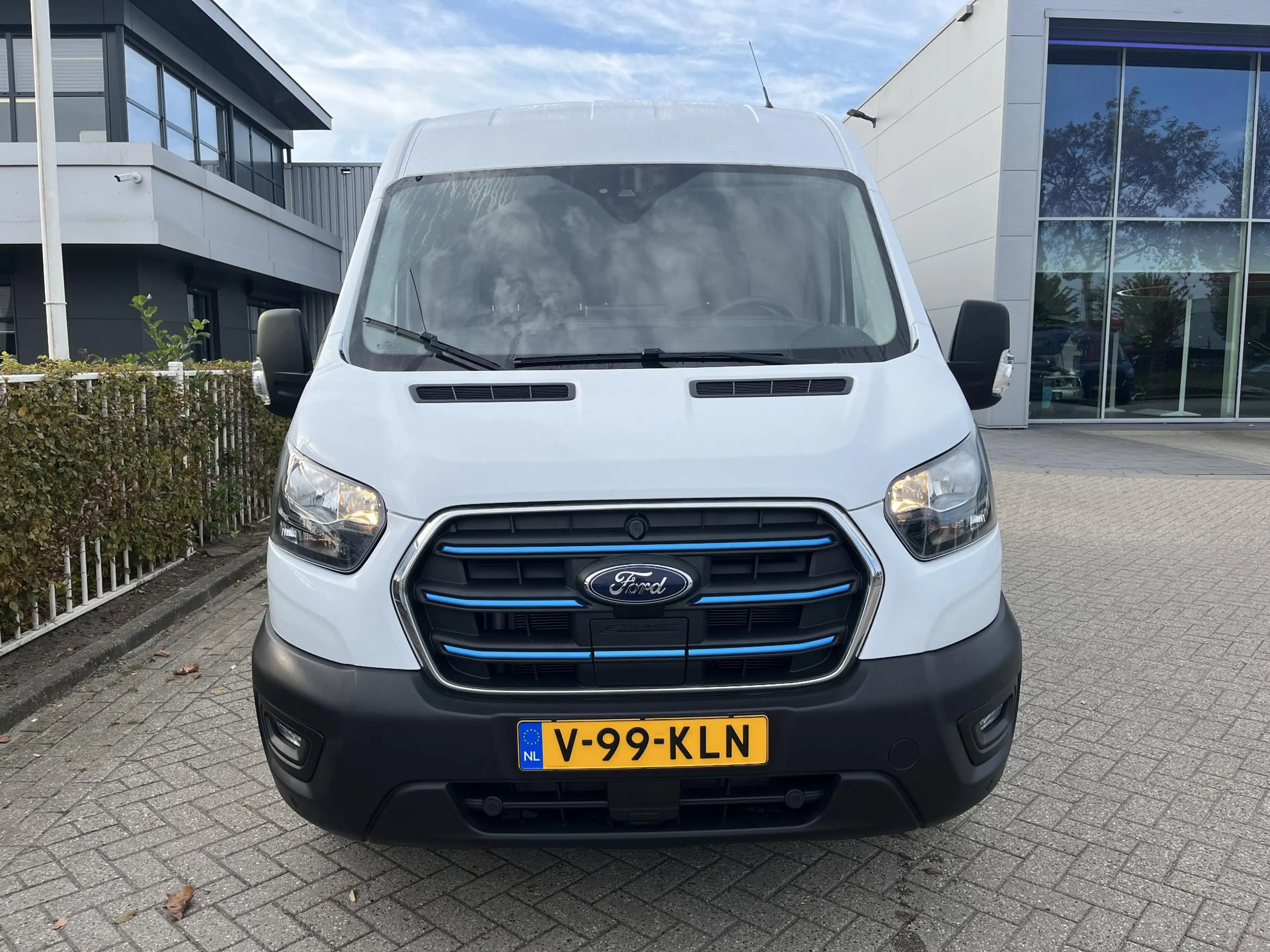 Ford E-Transit 350 L3H2 Trend 68 kWh | Bliz | Achteruitrijdcamera — photo 2