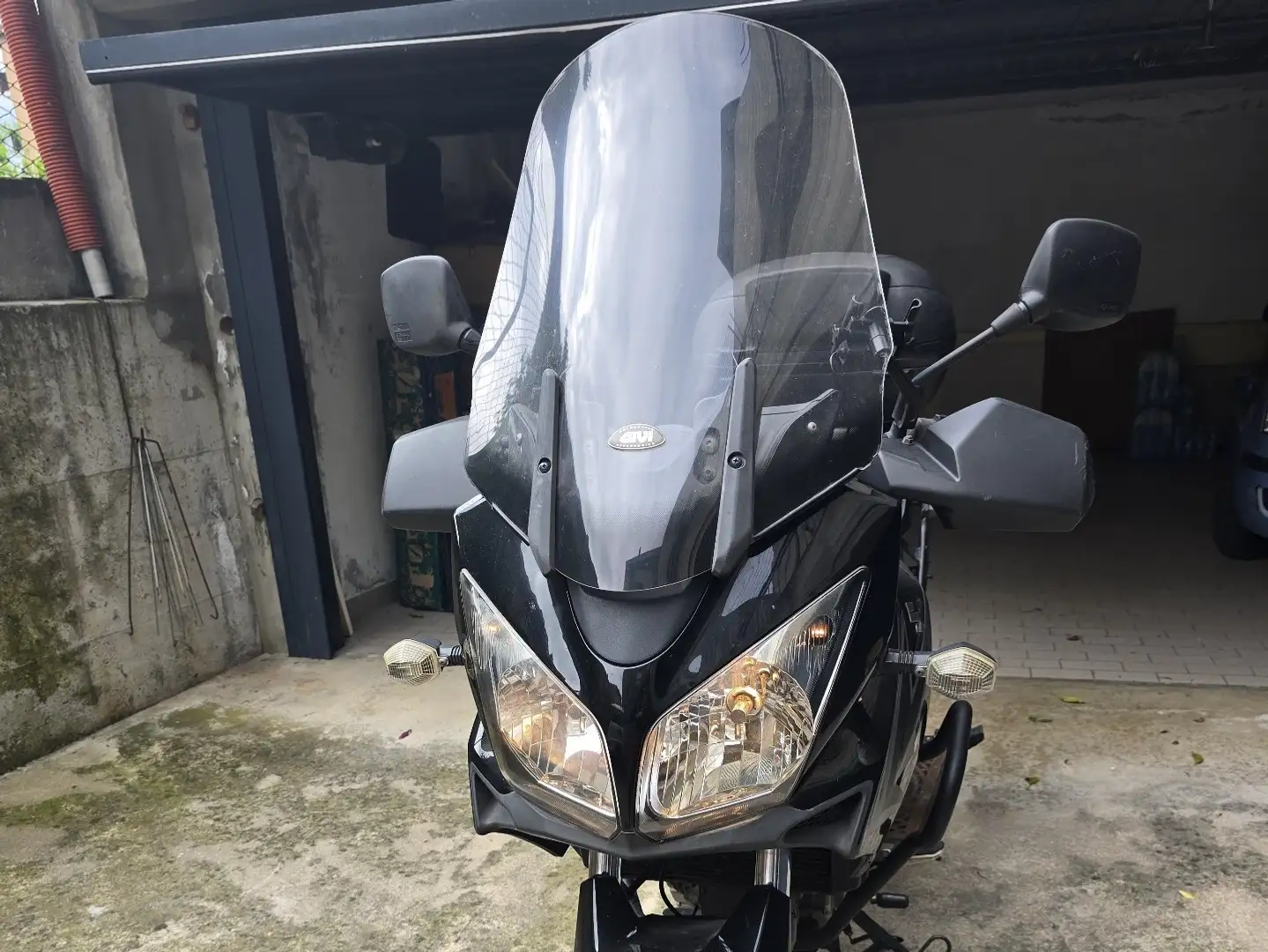 Suzuki V-Strom 650 Explorer Nero - 1