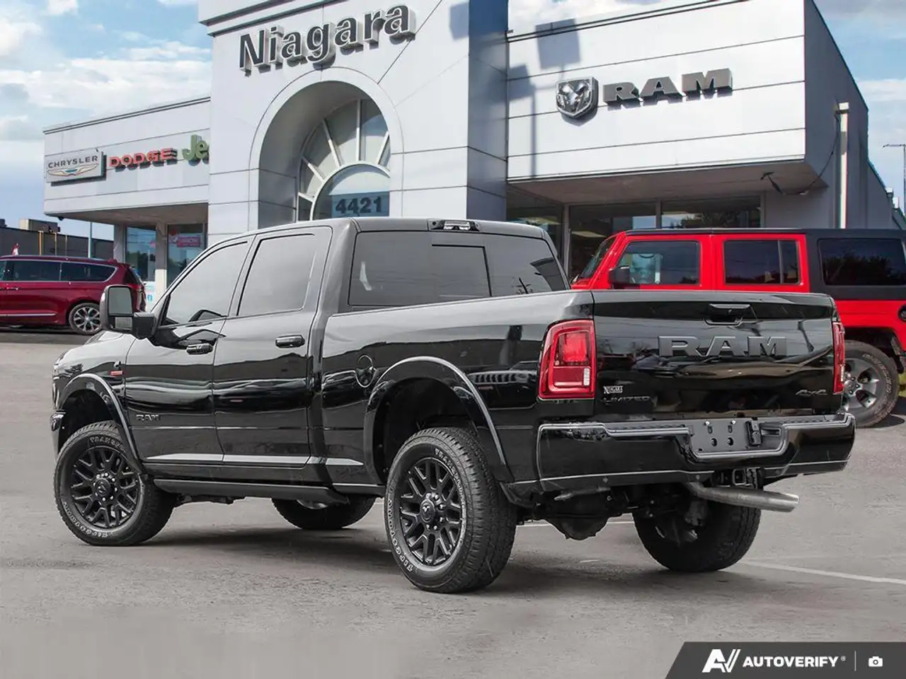 RAM 2500 снимка RAM 2500