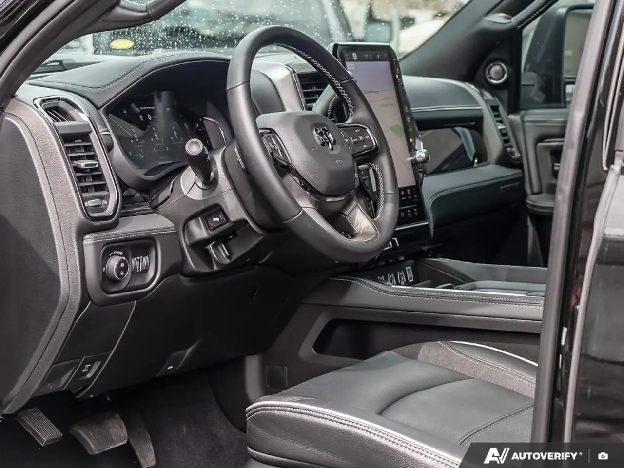 RAM 2500 снимка RAM 2500