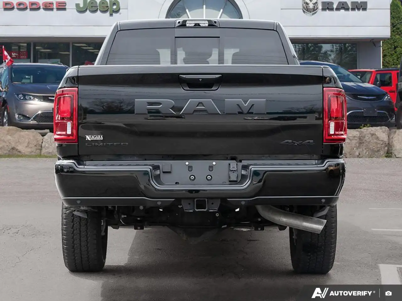 RAM 2500 снимка RAM 2500