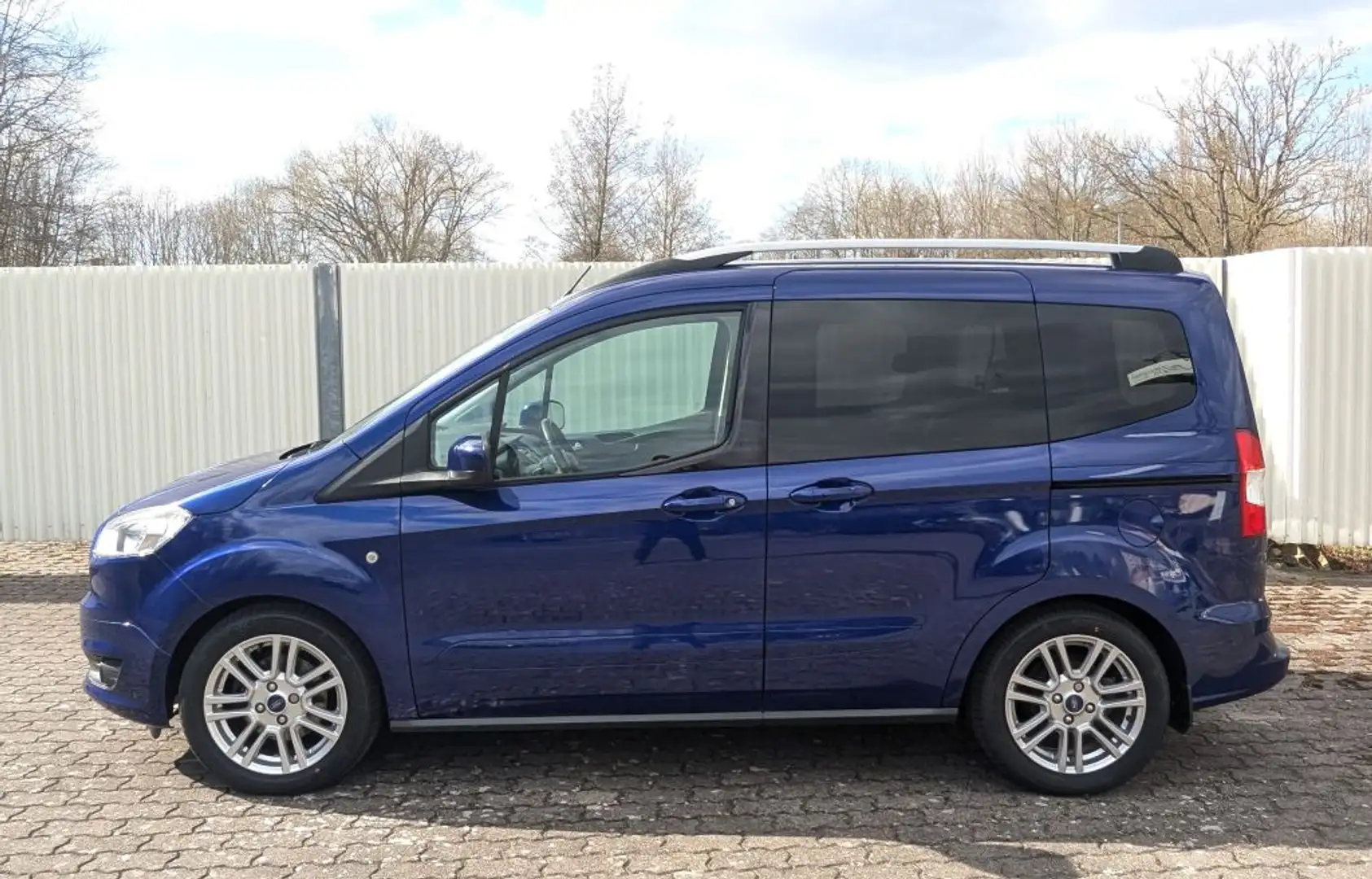 Ford Tourneo Courier 1.0l EcoBoost TITANIUM Klimaautomatik+SHZ+PP Bleu - 2