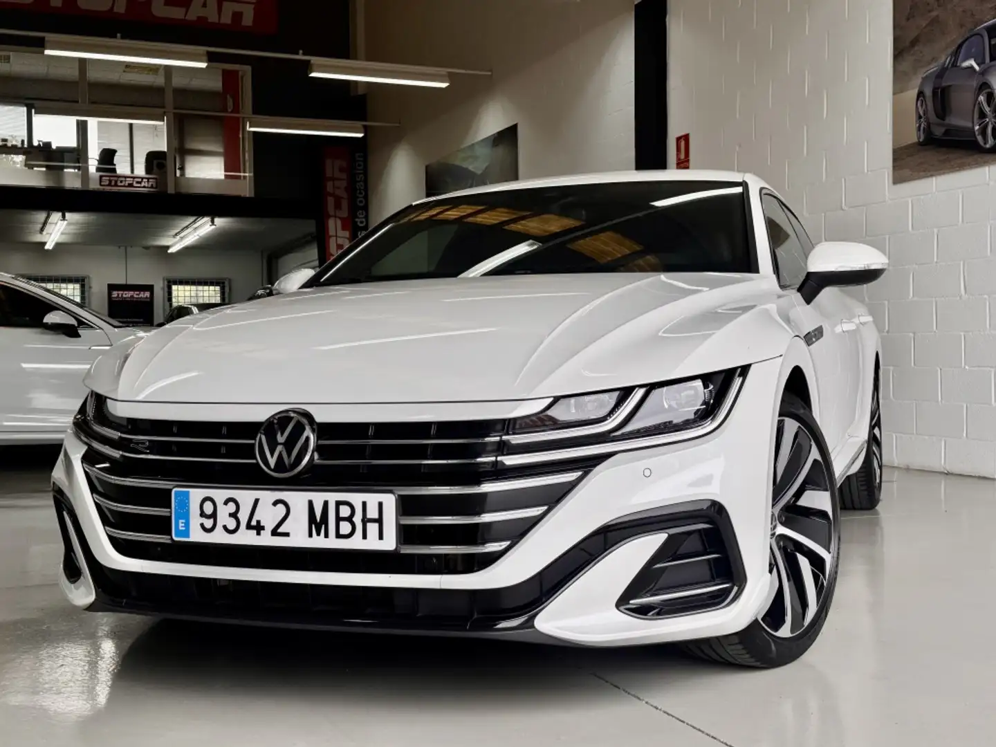 Volkswagen Arteon Shooting Brake 2.0TDI R-Line DSG7 110kW Blanco - 2