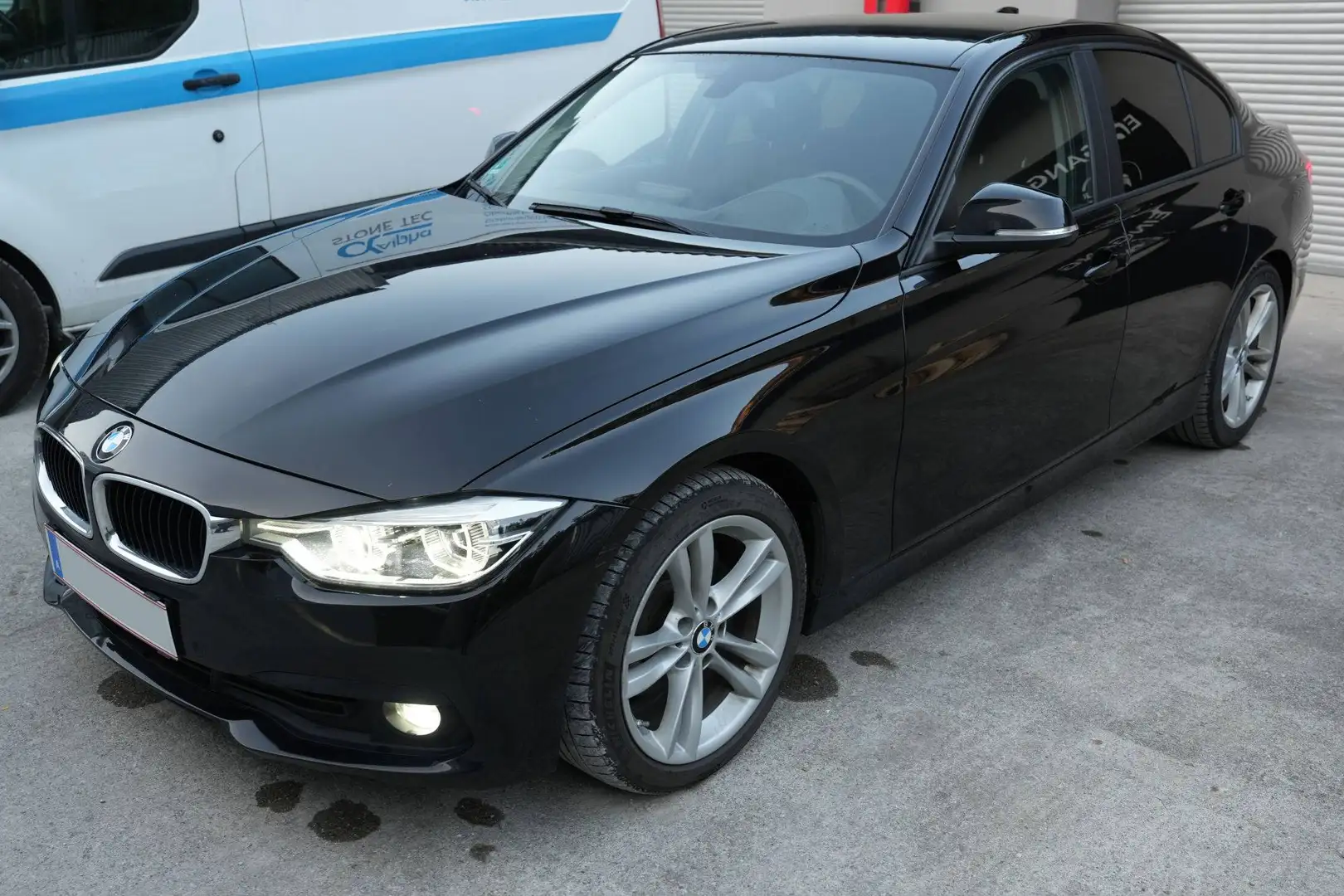 BMW 320 M Sportfahrwerk, Head-up Display, LED-Scheinwerfer, 18 Zoll Felgen Schwarz - 1