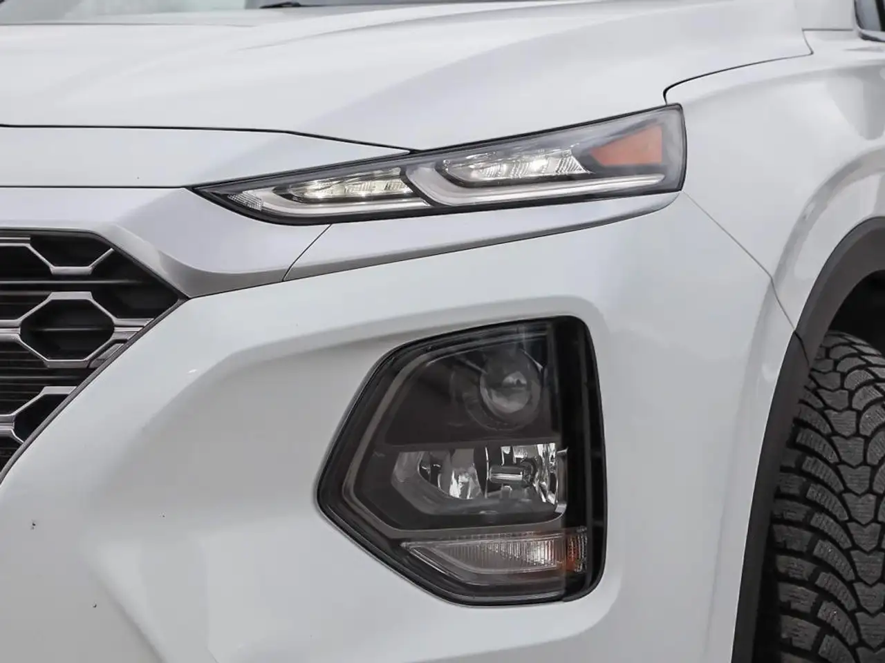 Hyundai SANTA FE снимка Hyundai SANTA FE