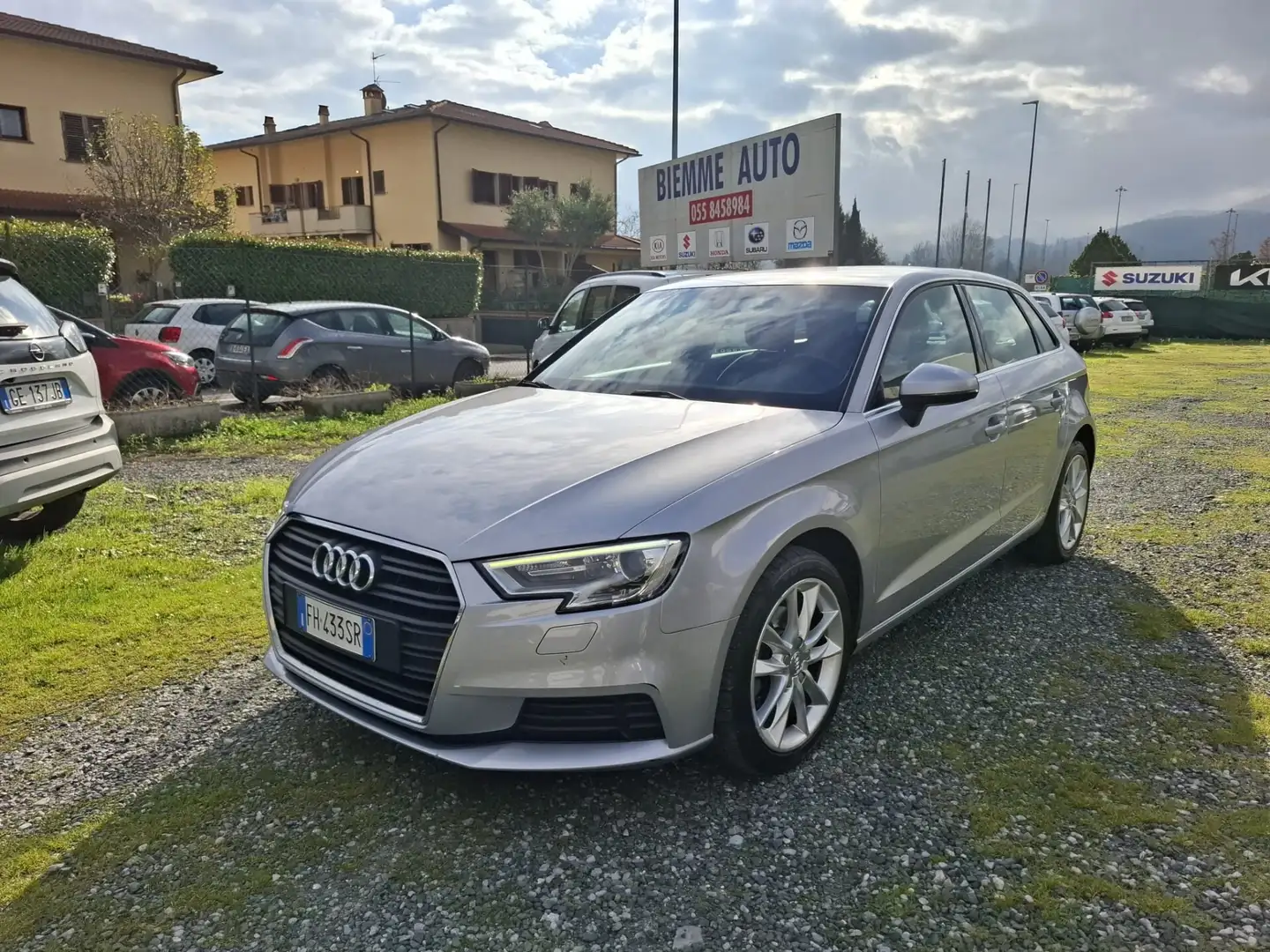 Audi A3 A3 SPB 1.6 TDI S tronic Design Grijs - 1