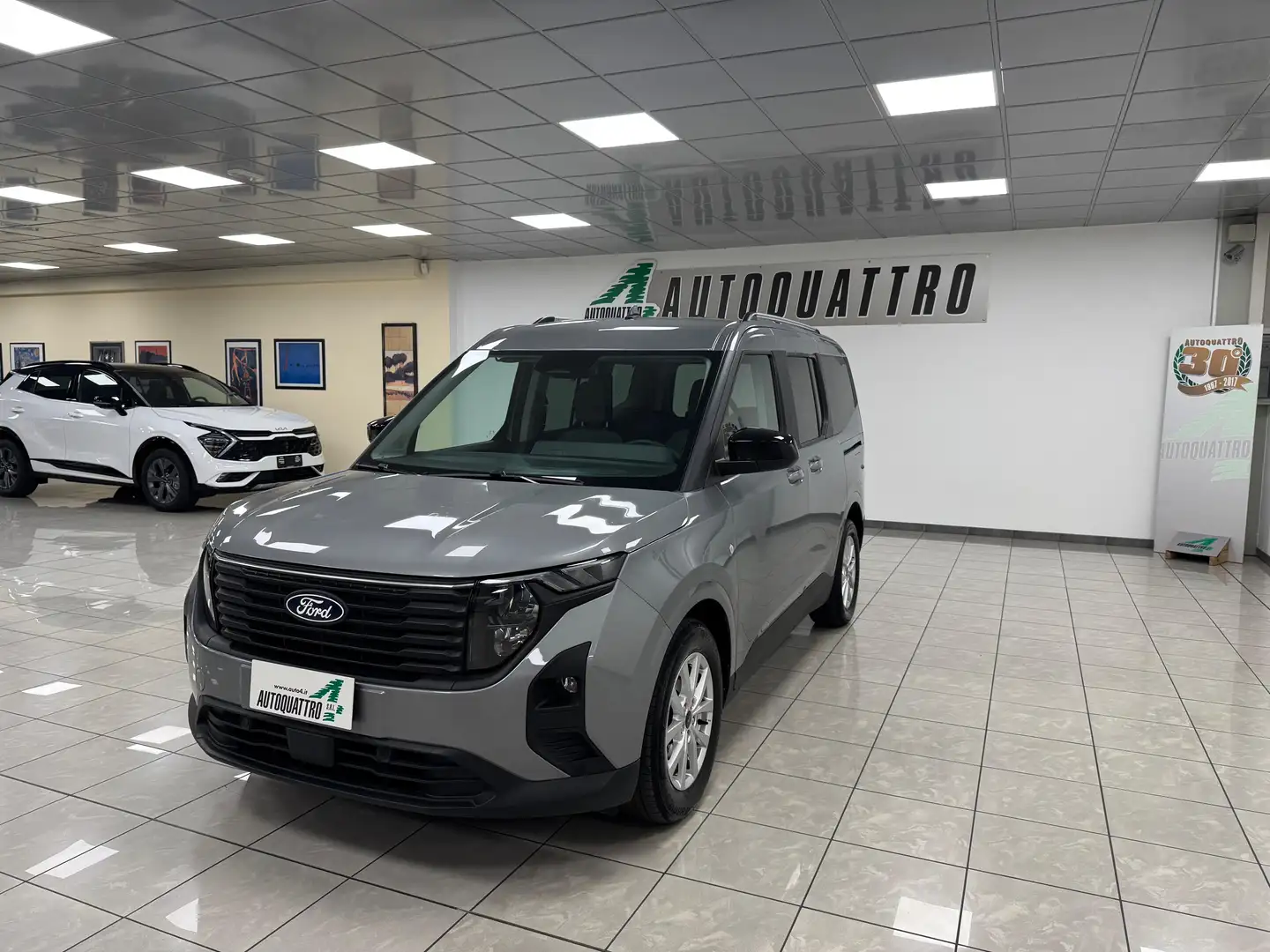Ford Tourneo Courier Grigio - 1