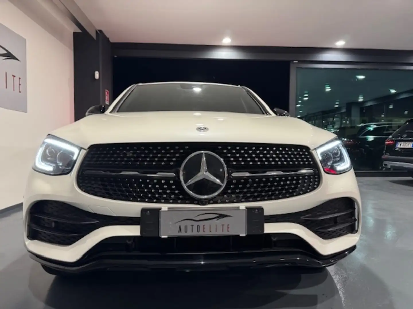 Mercedes-Benz GLC 220 d 4Matic PREMIUM PLUS AMG NIGHT PACK Bianco - 2