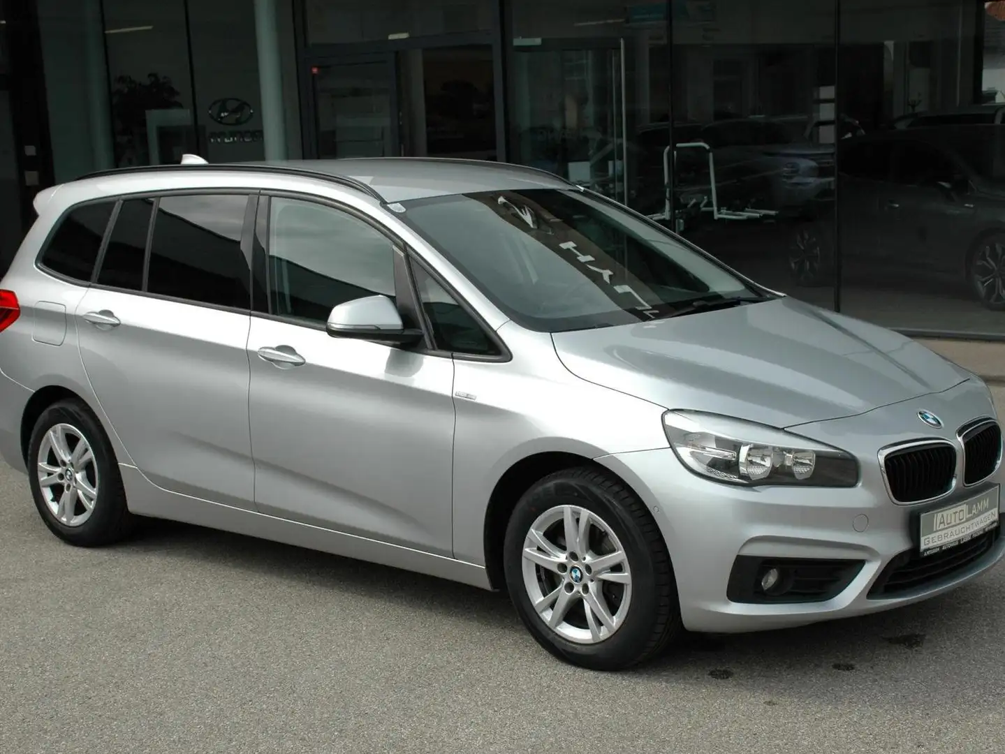BMW 218 218d Gran Tourer Silber - 2