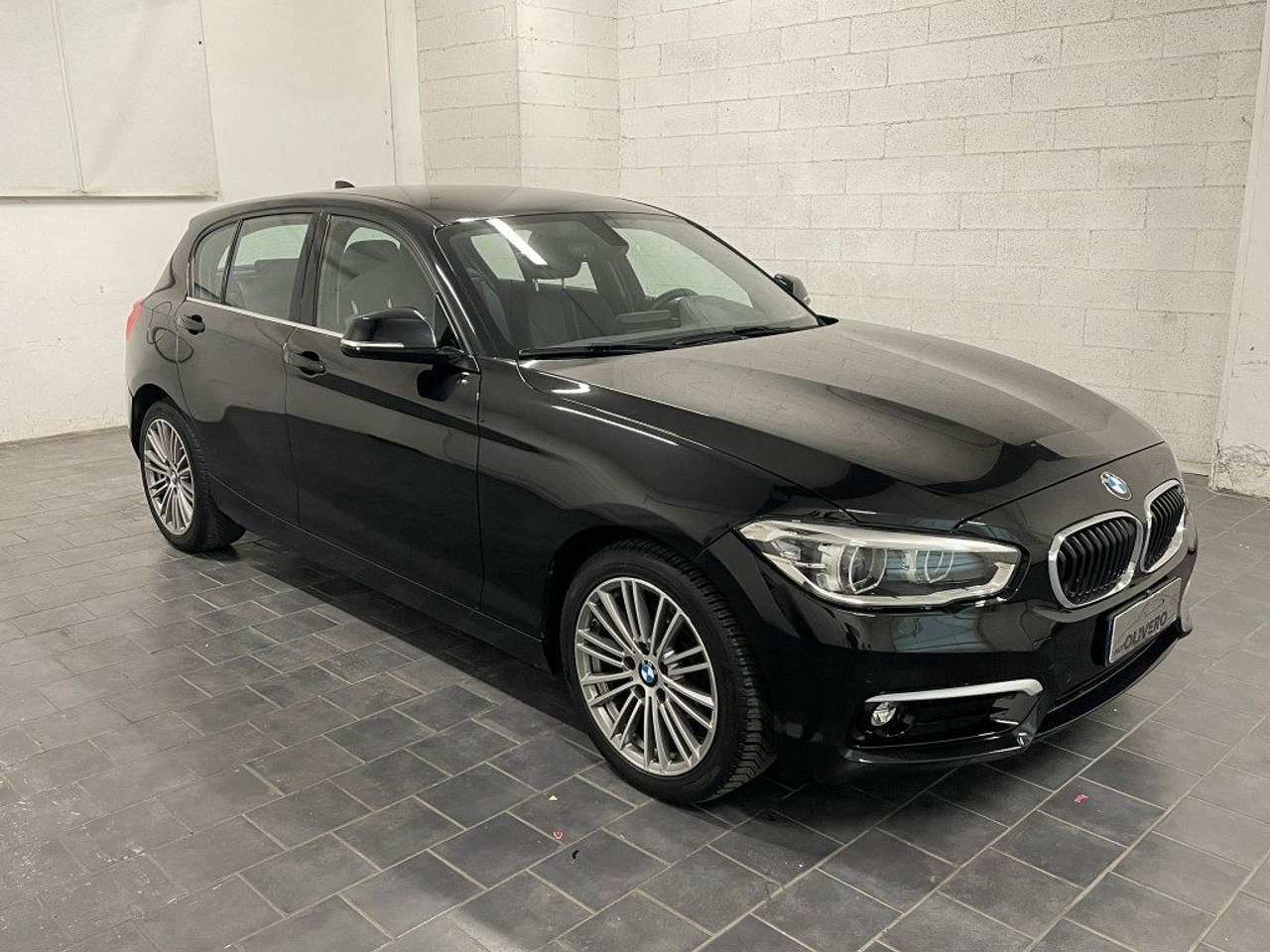 BMW 116 d 5p. Advantage-LED-C.17-NAVI