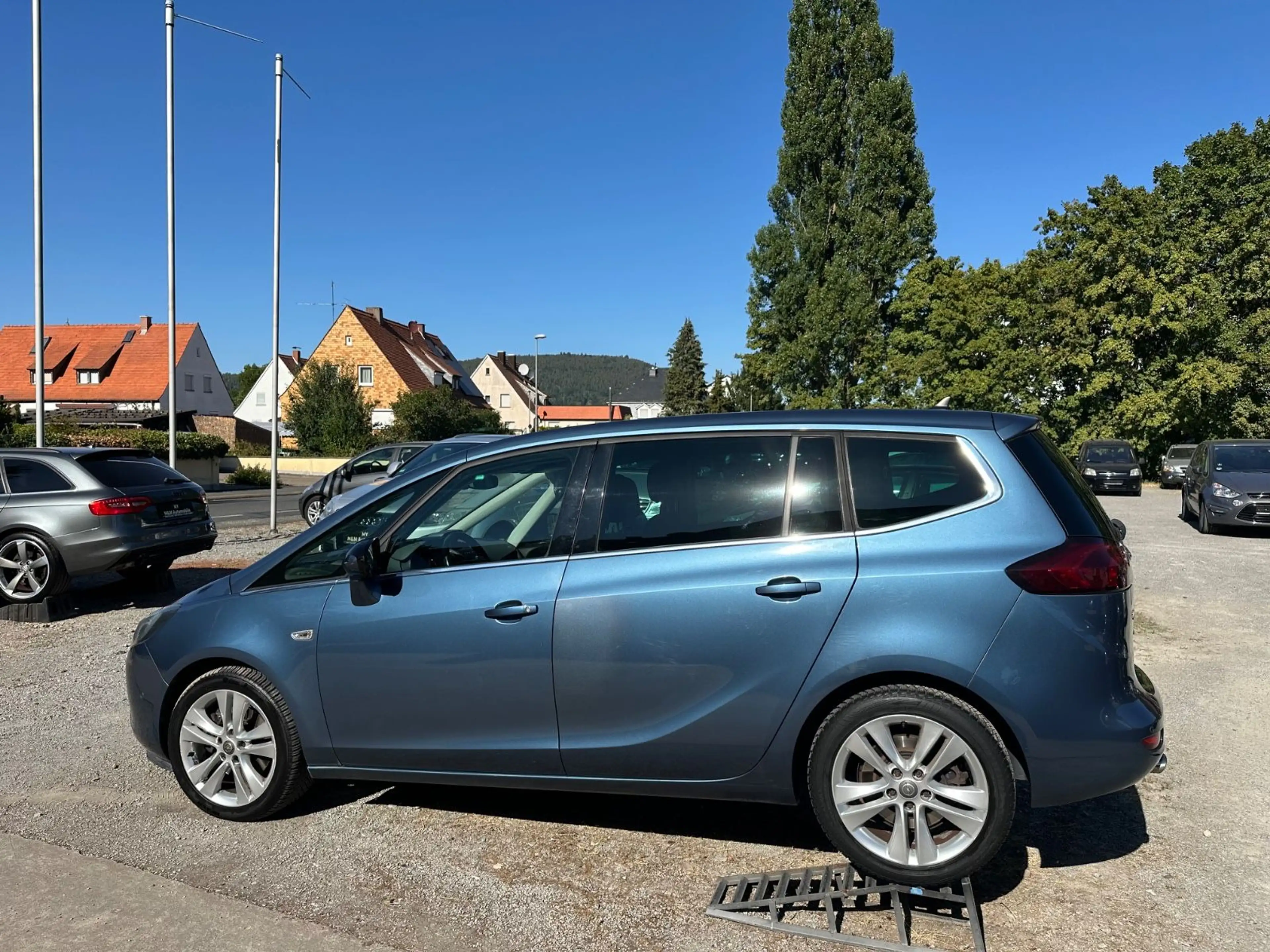 Opel Zafira C 2.0 D Tourer Innovation/Vollausstattung — photo 11