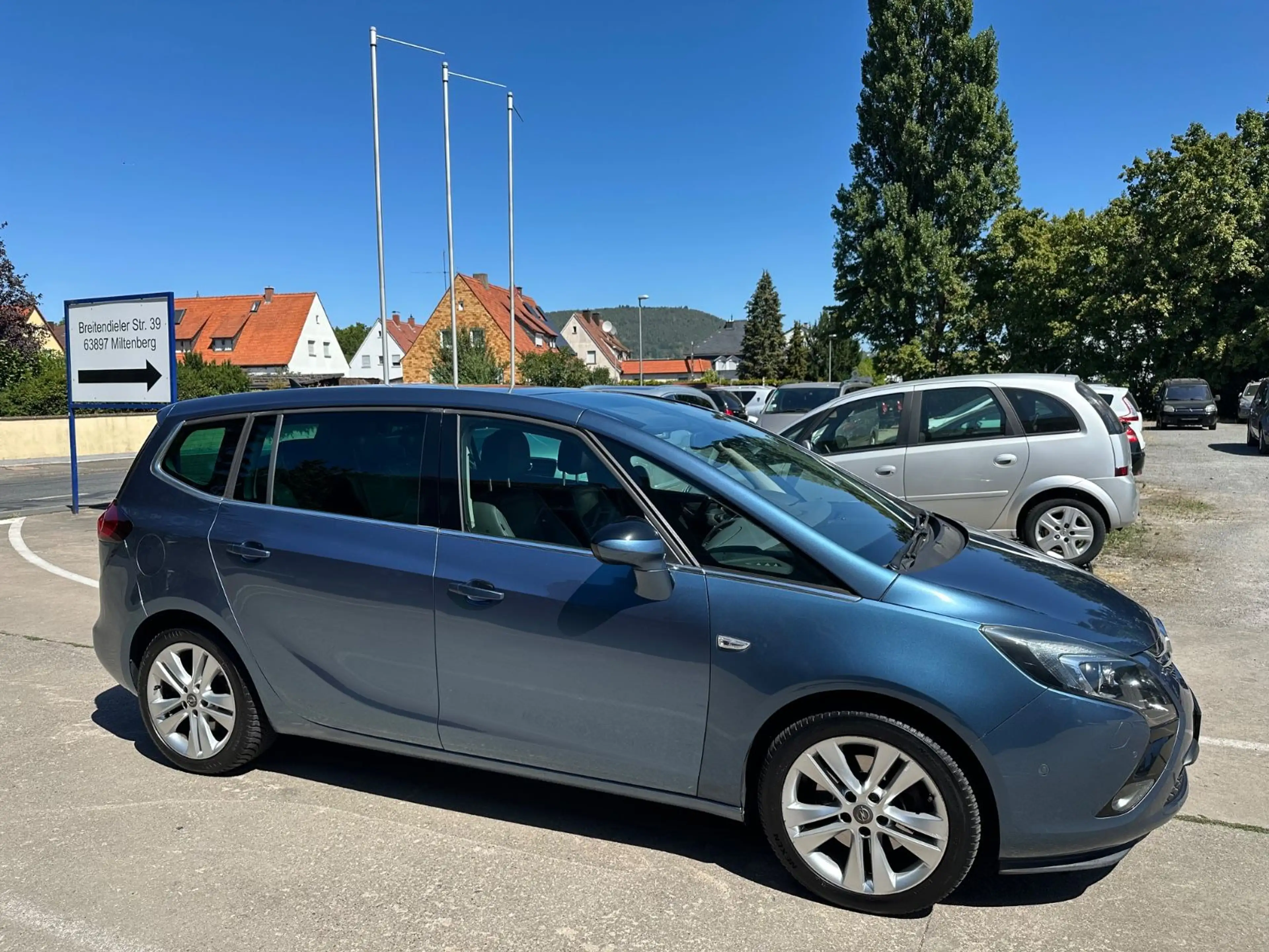 Opel Zafira C 2.0 D Tourer Innovation/Vollausstattung — photo 2