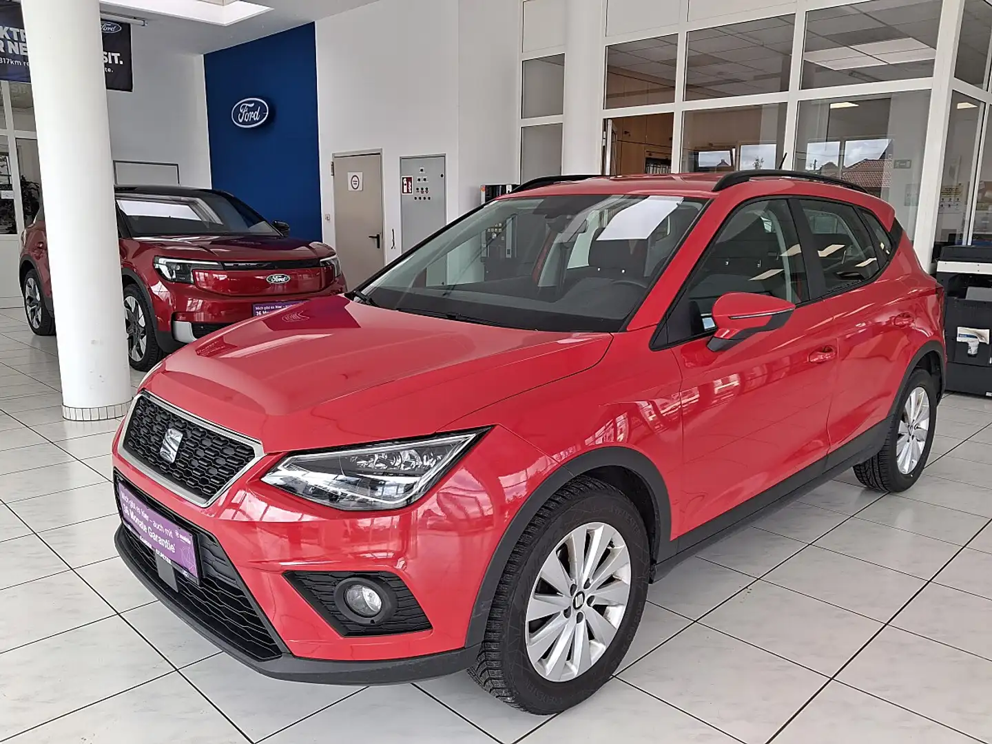 SEAT Arona 1,6 TDI Style DSG Rot - 1