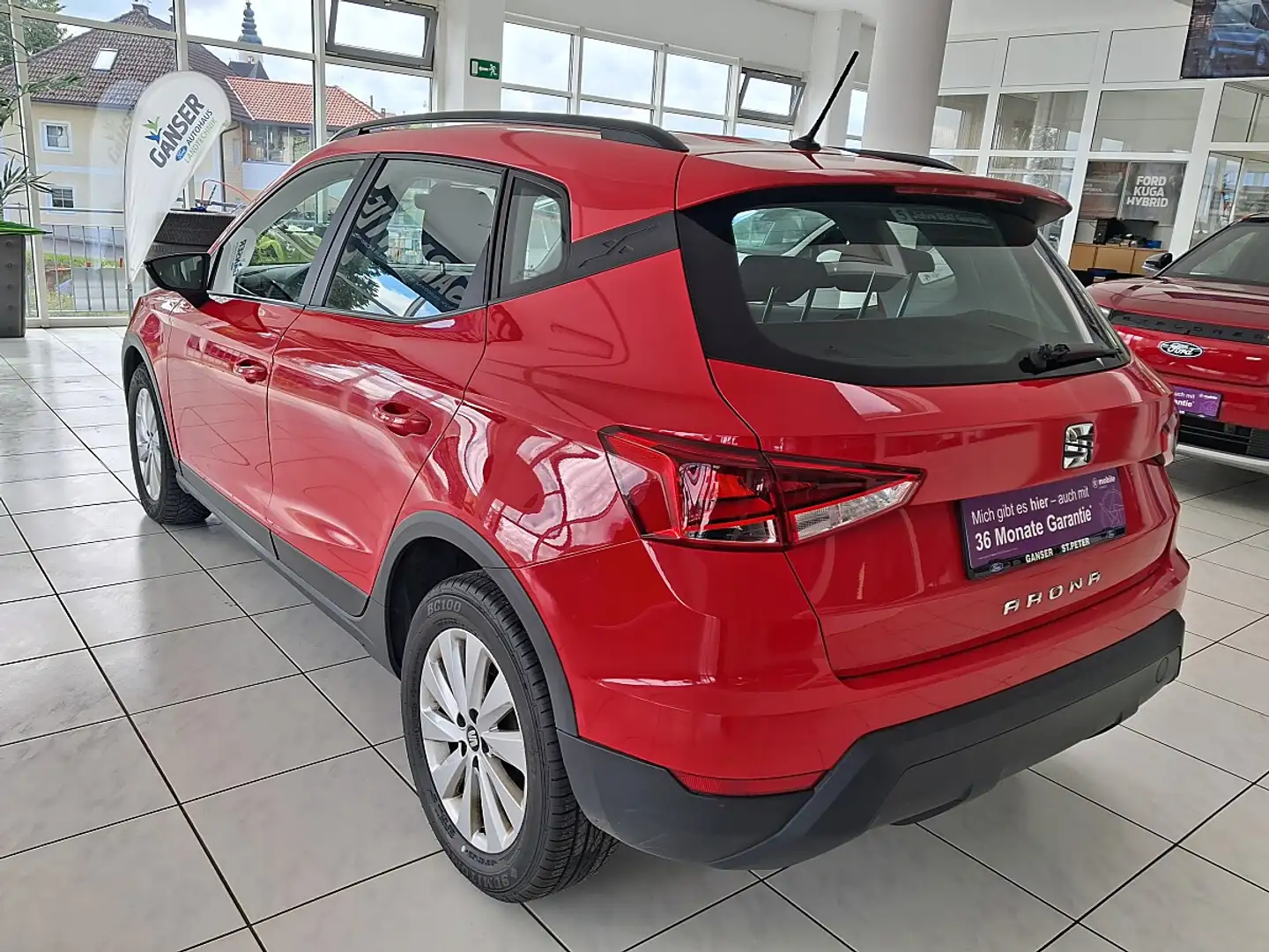 SEAT Arona 1,6 TDI Style DSG Rot - 2