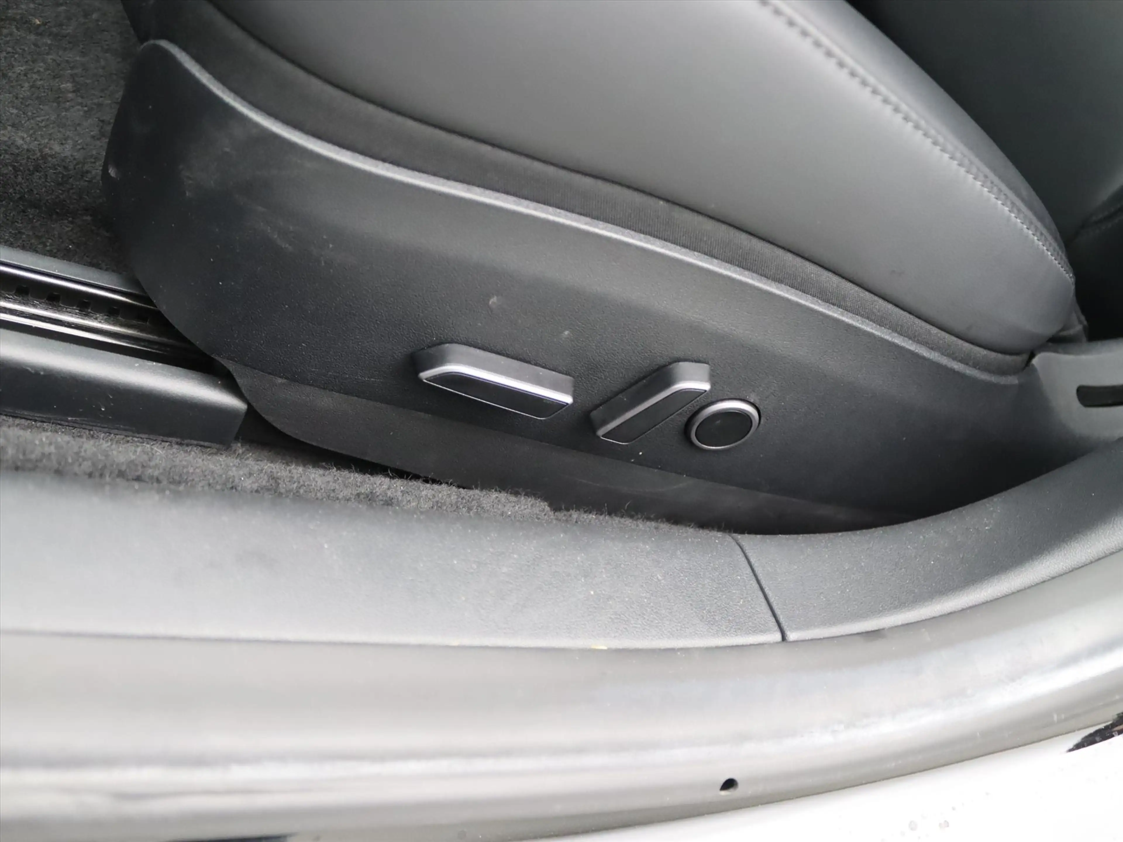Tesla Model 3 Standard RWD Plus 94.2% SoH UPGRADE [ AMD RYZEN+LF — photo 20