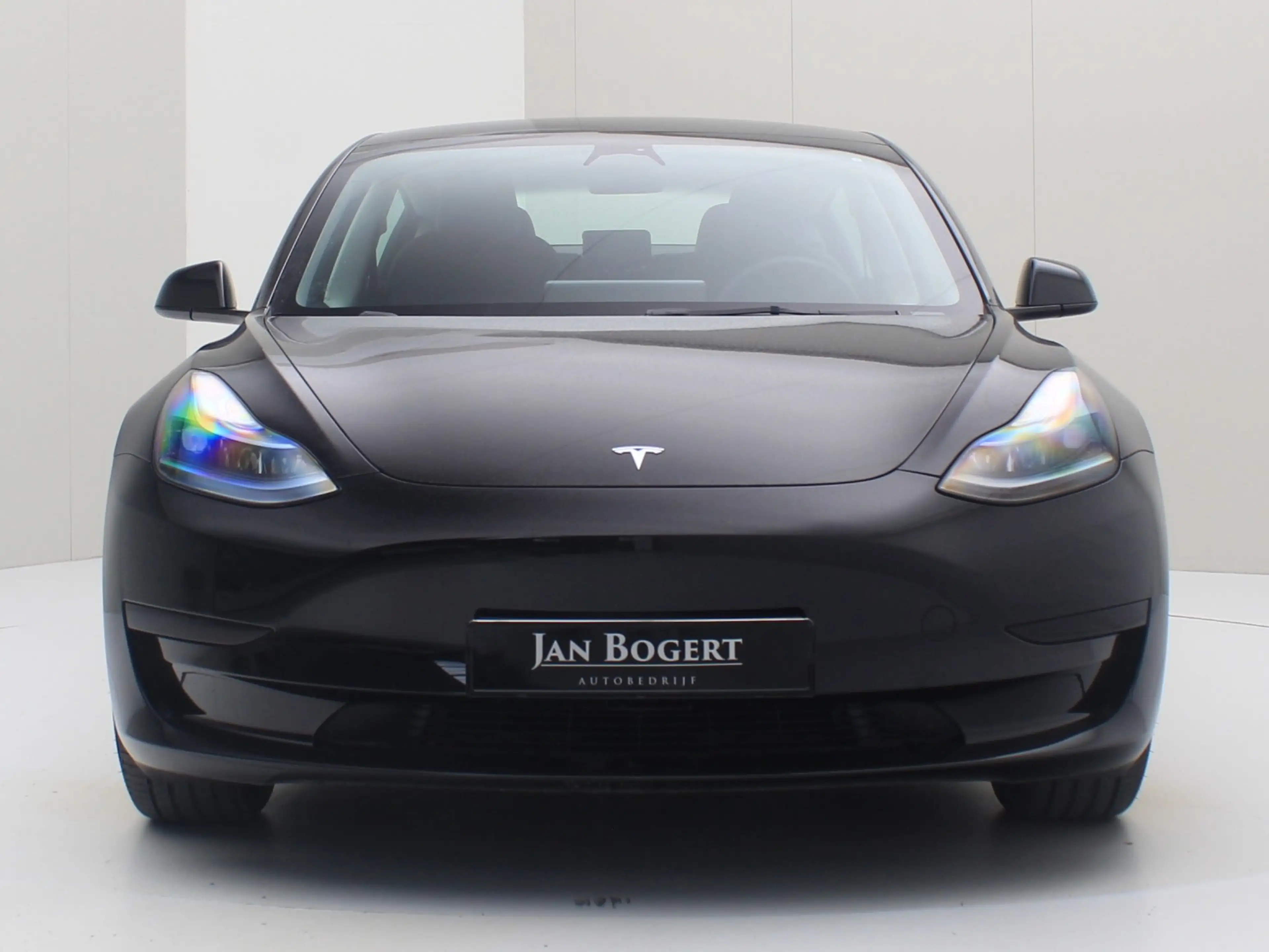 Tesla Model 3 Standard RWD Plus 94.2% SoH UPGRADE [ AMD RYZEN+LF — photo 5