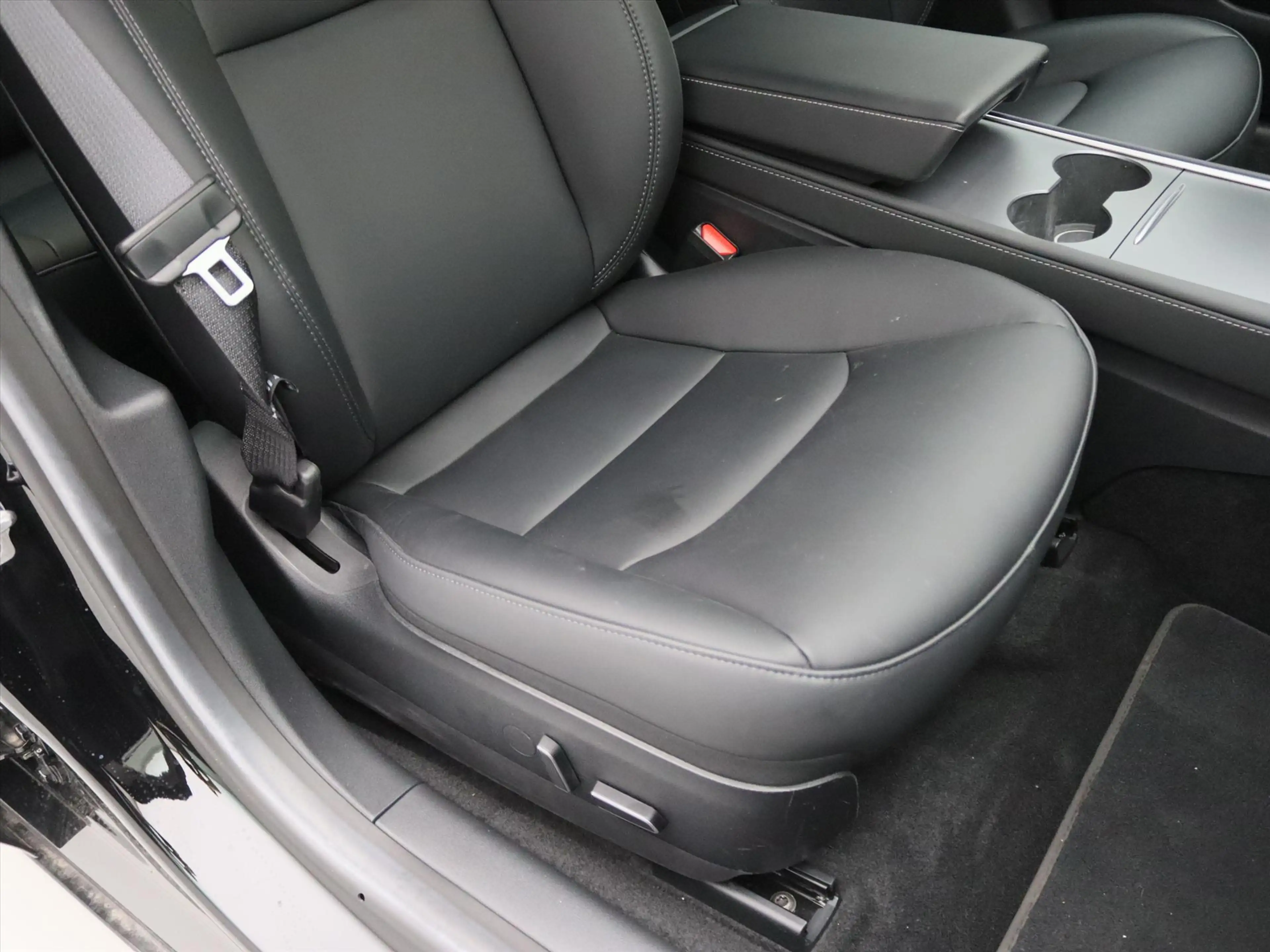 Tesla Model 3 Standard RWD Plus 94.2% SoH UPGRADE [ AMD RYZEN+LF — photo 18