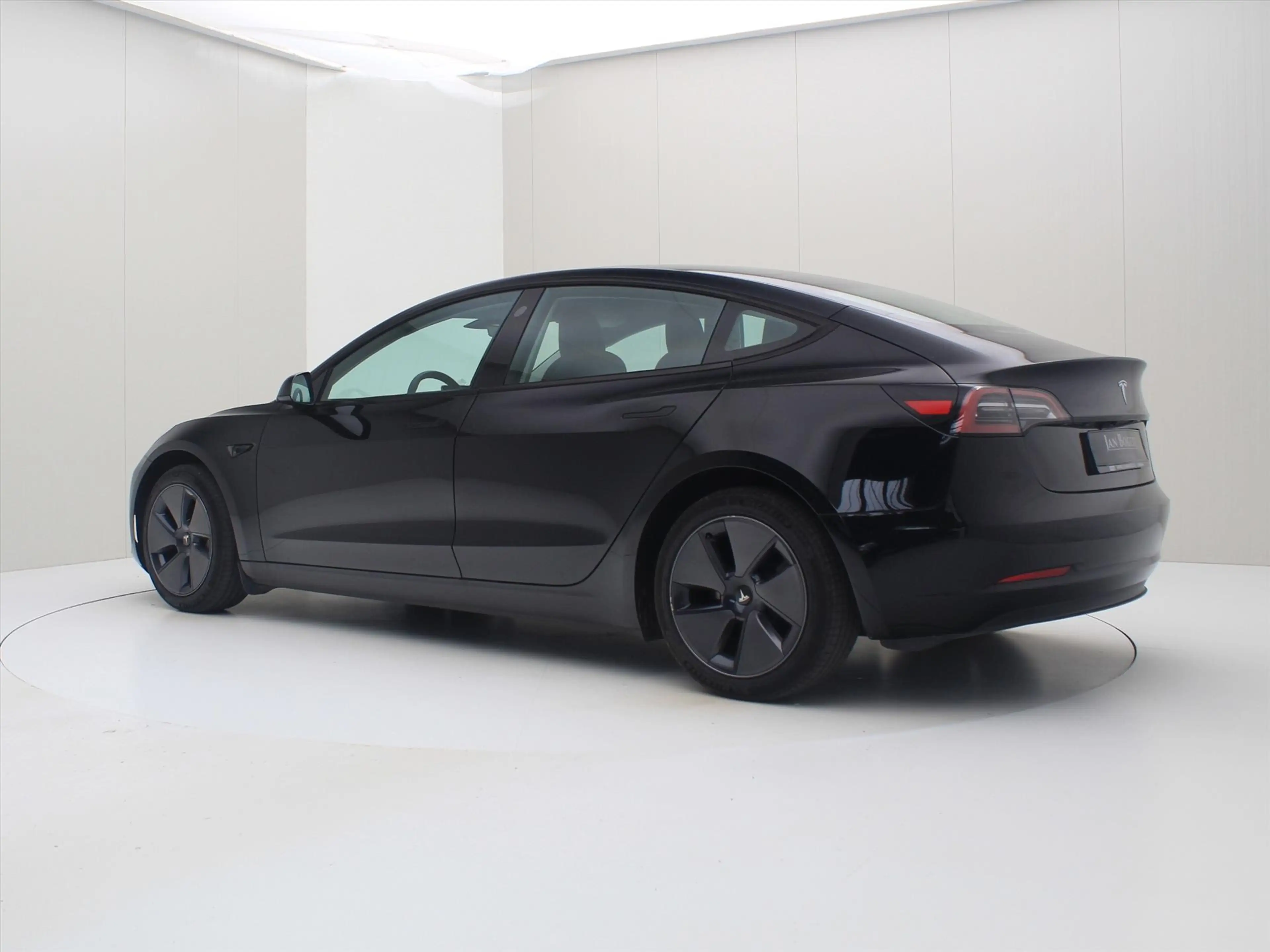 Tesla Model 3 Standard RWD Plus 94.2% SoH UPGRADE [ AMD RYZEN+LF — photo 3