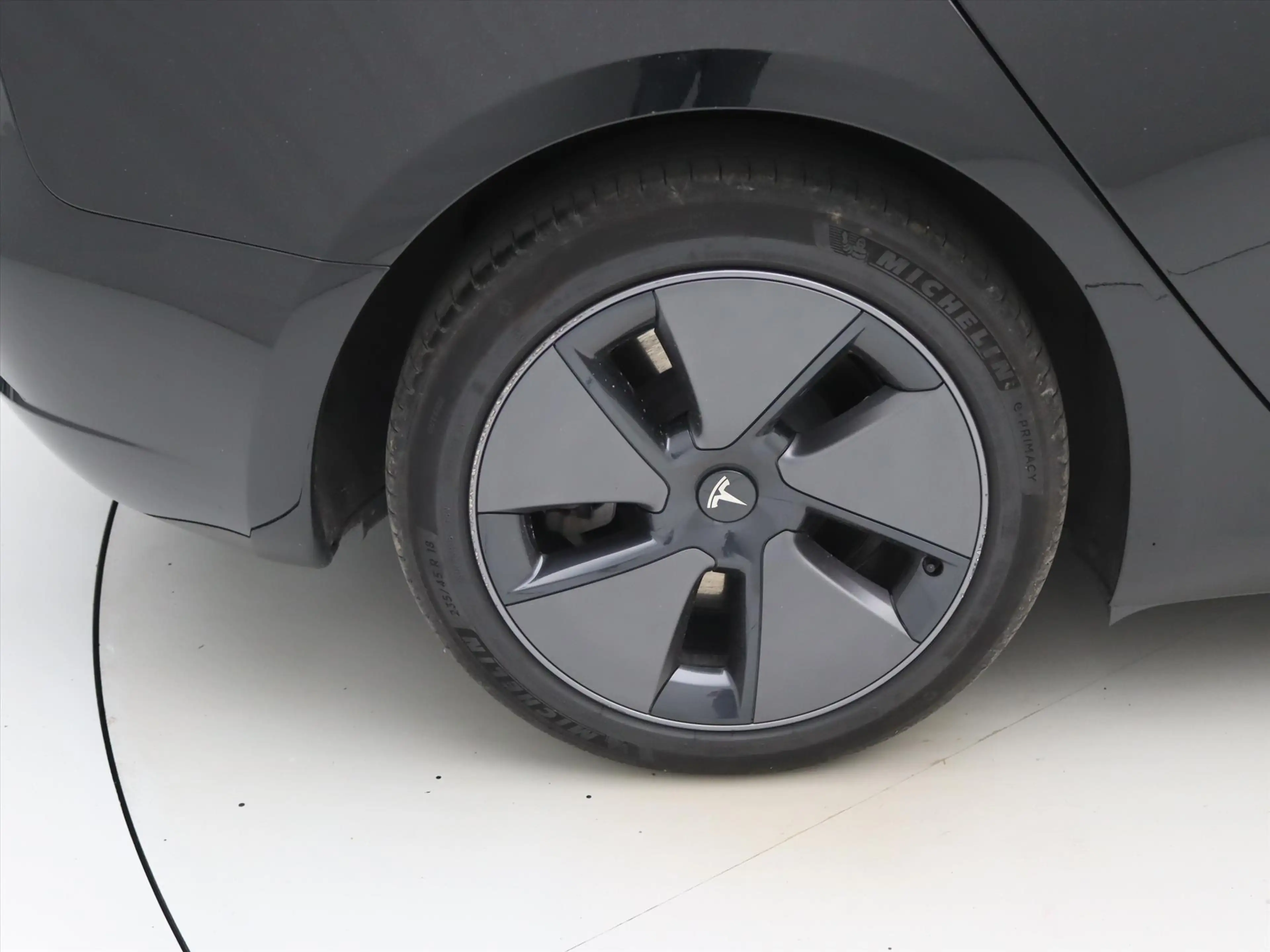 Tesla Model 3 Standard RWD Plus 94.2% SoH UPGRADE [ AMD RYZEN+LF — photo 11
