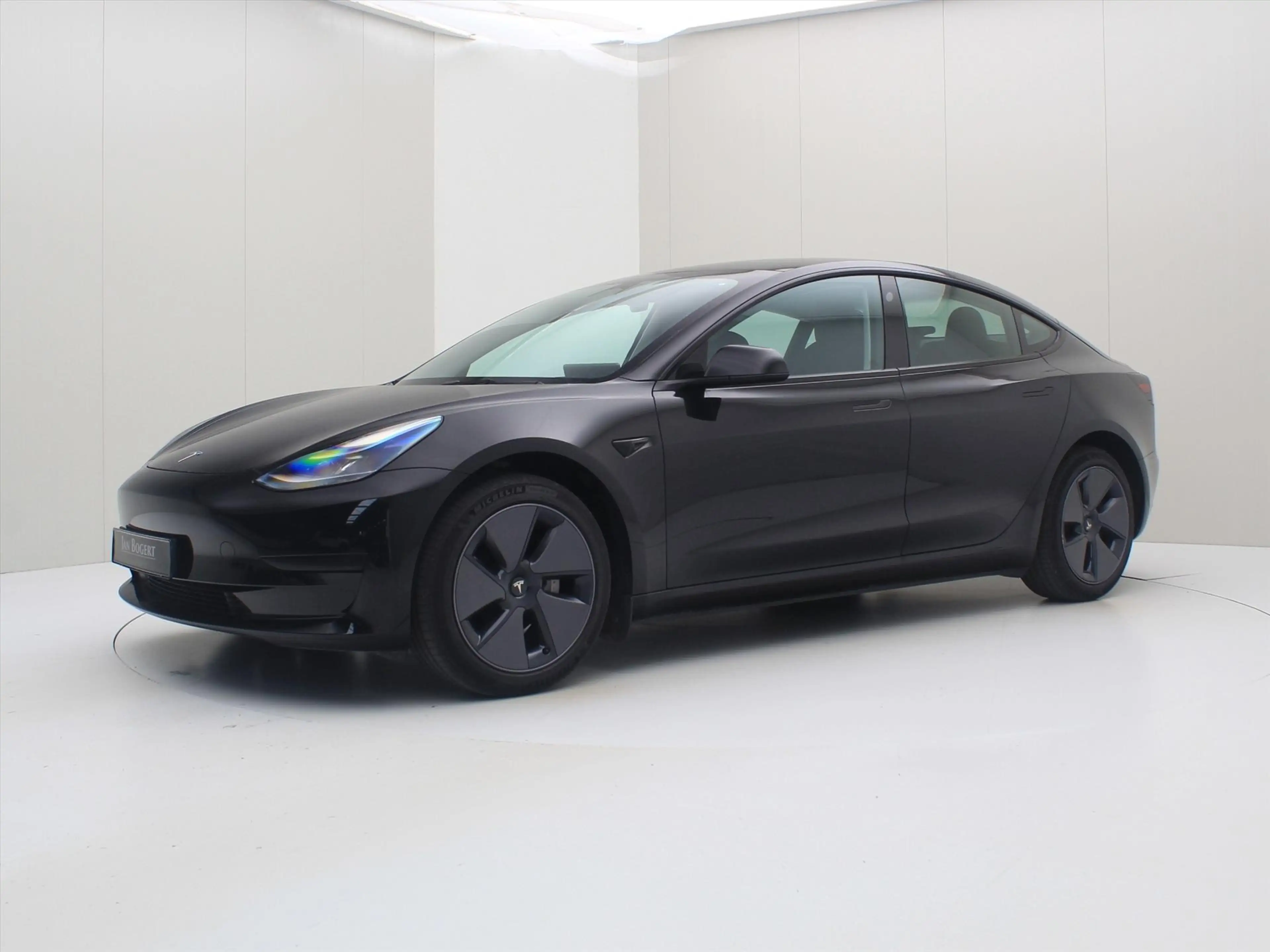 Tesla Model 3 Standard RWD Plus 94.2% SoH UPGRADE [ AMD RYZEN+LF — photo 7