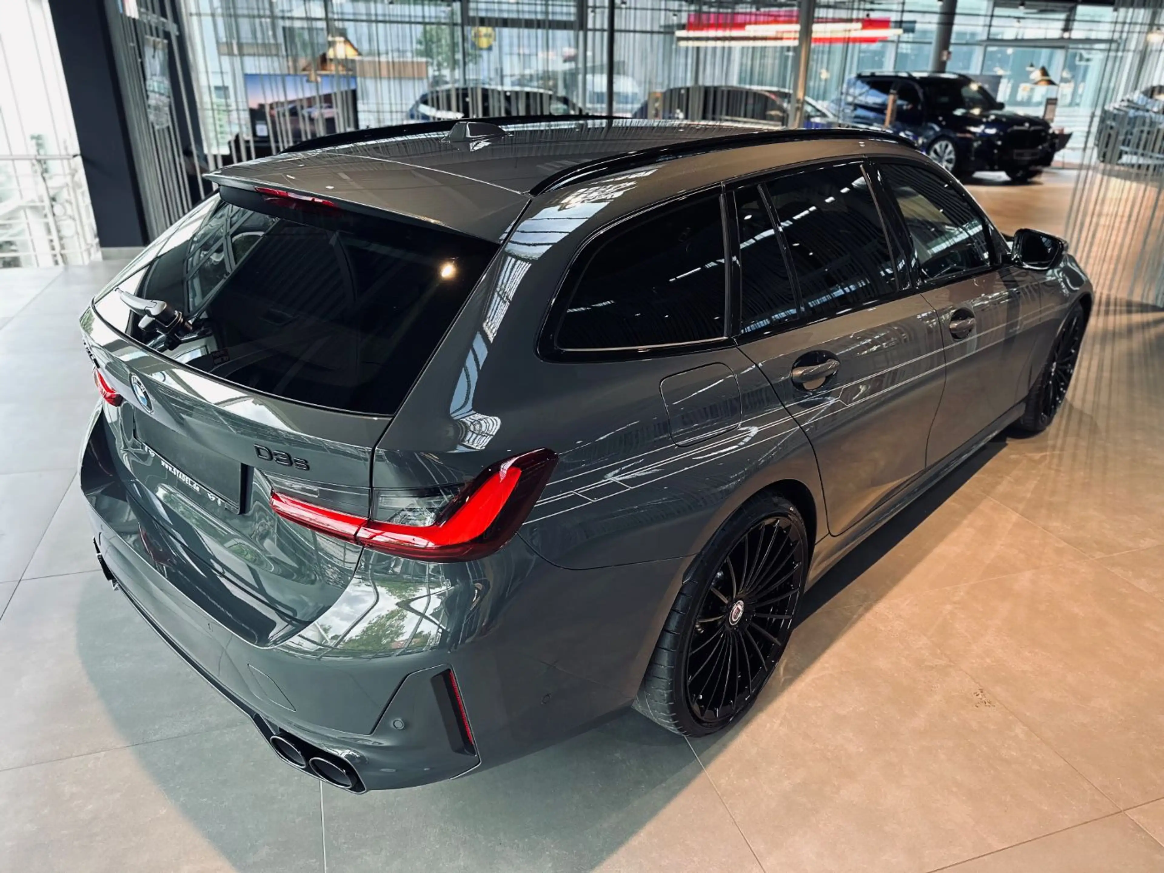 Alpina D3 S ALPINA DRAVITGRAU. DAP. AHK. LEDER SCHWARZ.+ — photo 8