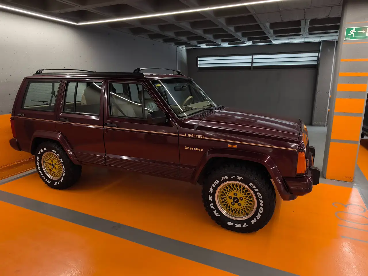Jeep Cherokee 4.0 Limited, foto 2