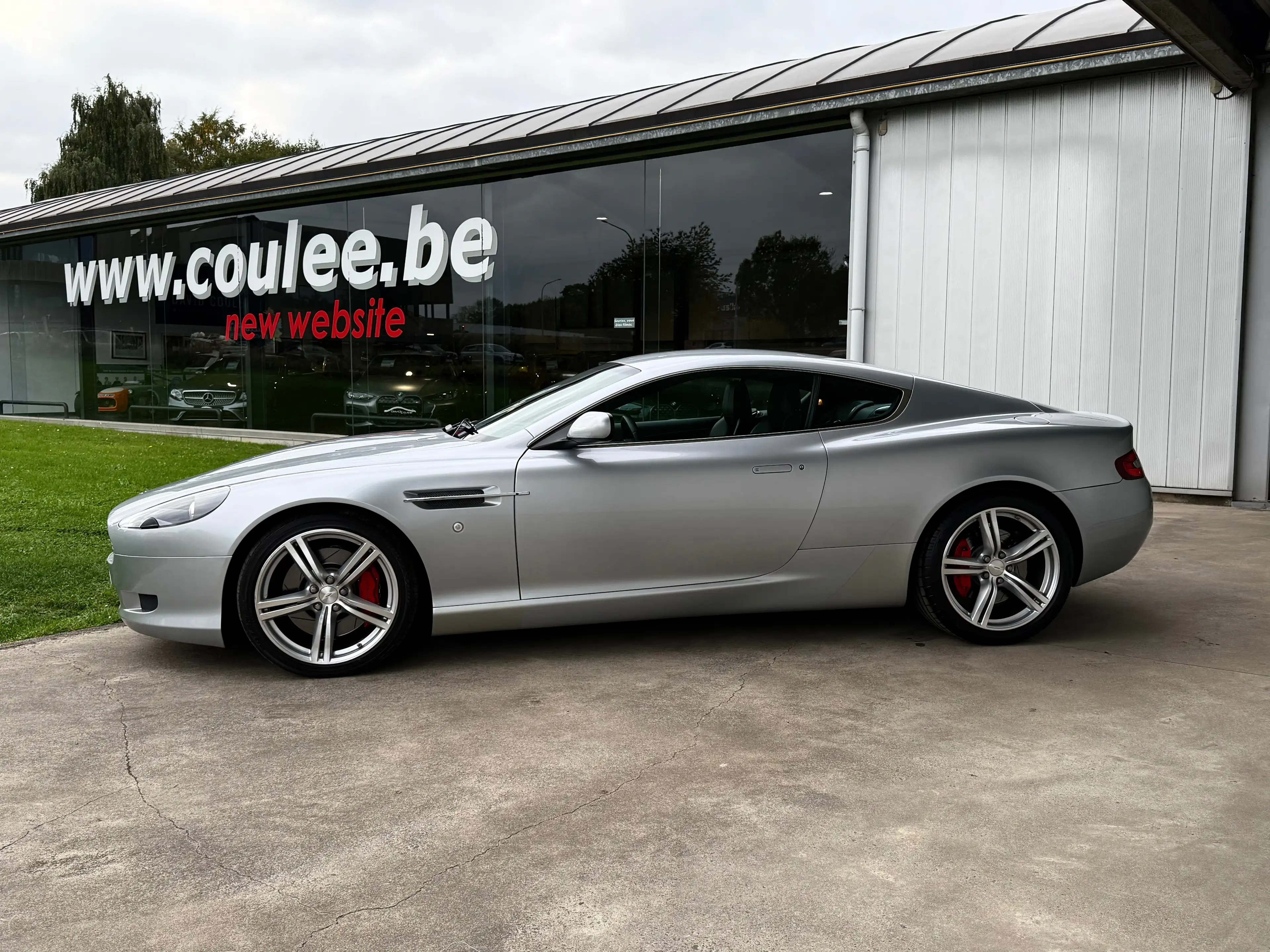 Aston Martin DB9 5.9i V12, 1ère main, Historique Aston Martin — photo 2