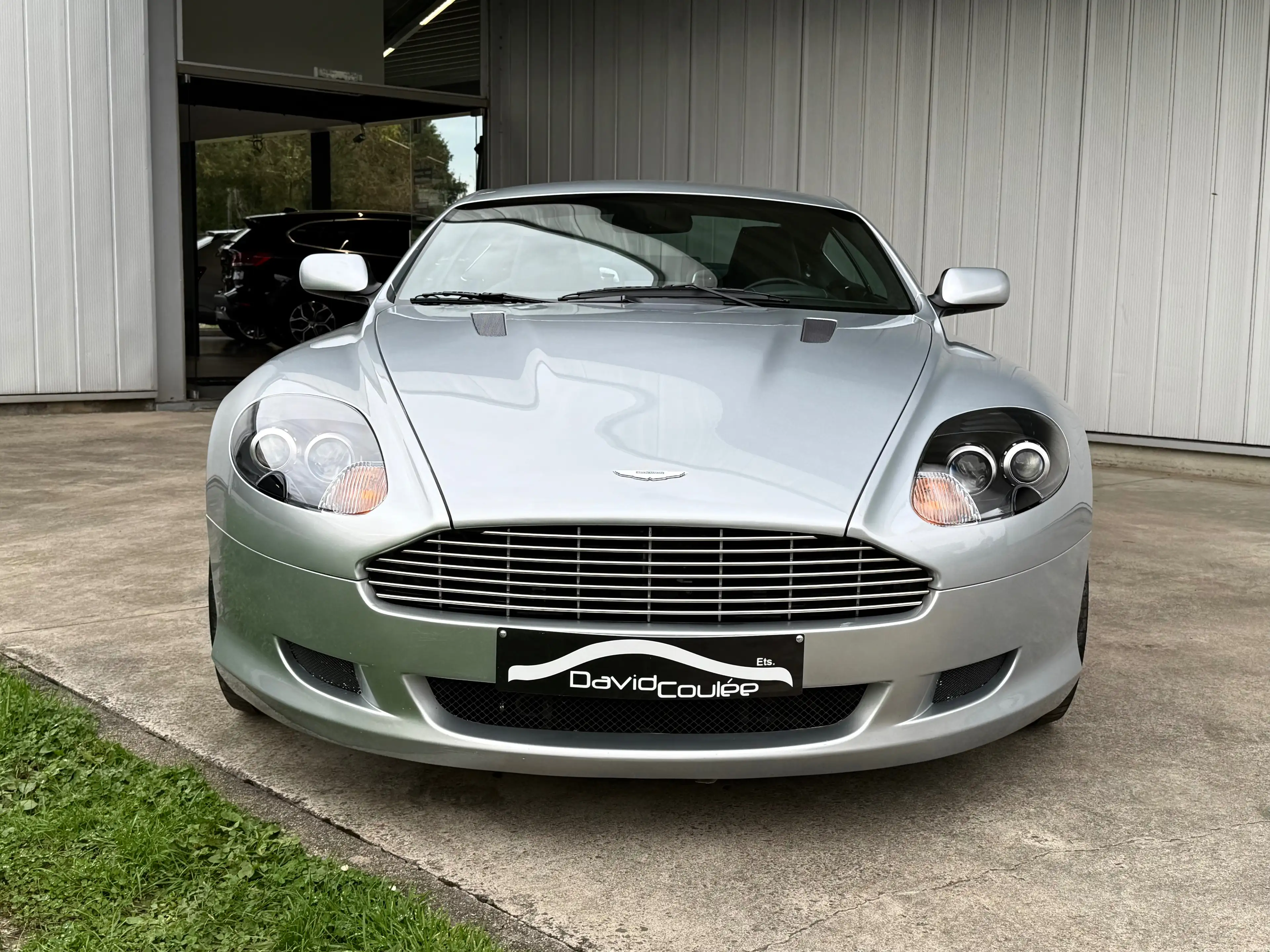 Aston Martin DB9 5.9i V12, 1ère main, Historique Aston Martin — photo 8