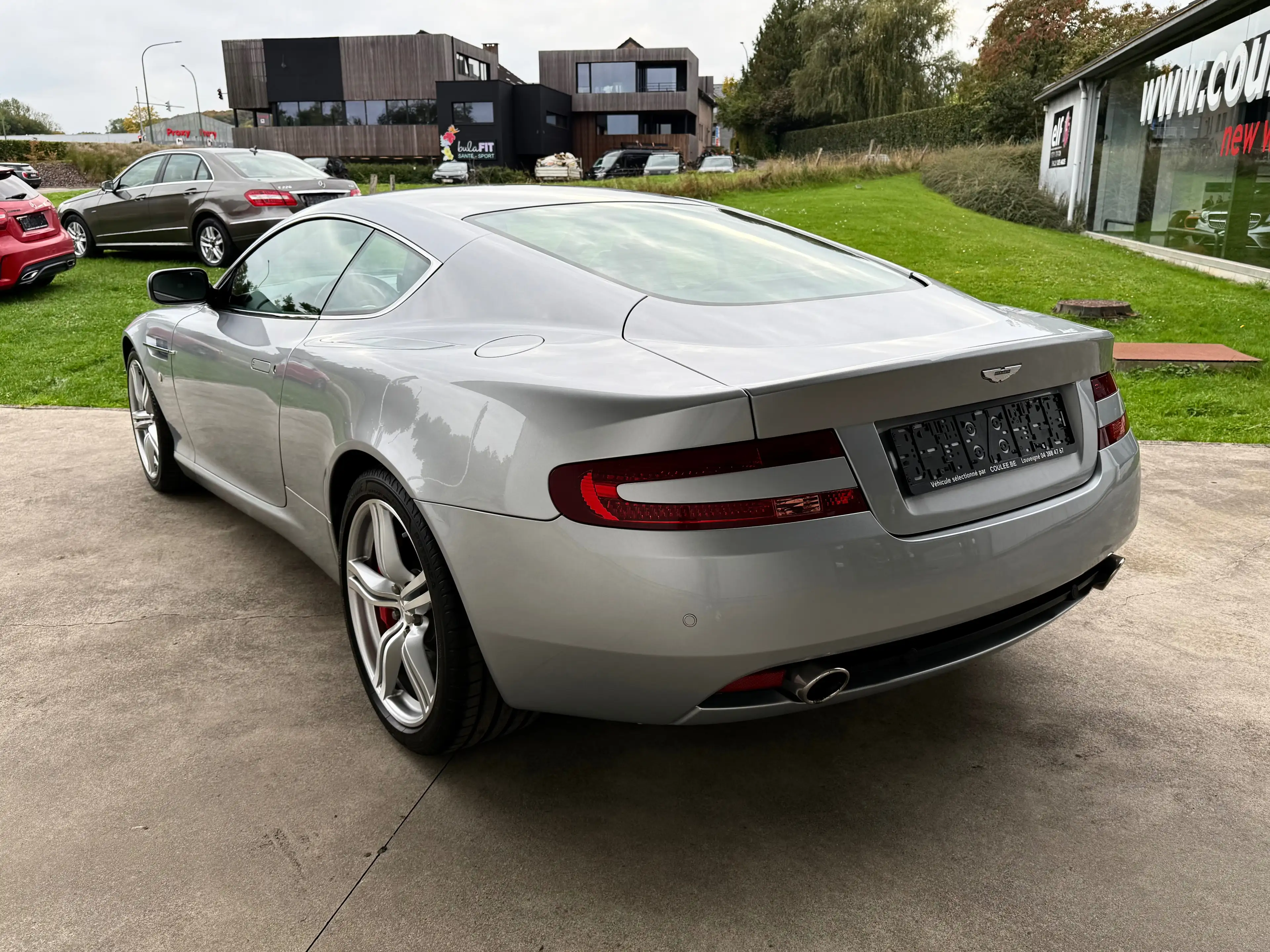 Aston Martin DB9 5.9i V12, 1ère main, Historique Aston Martin — photo 3