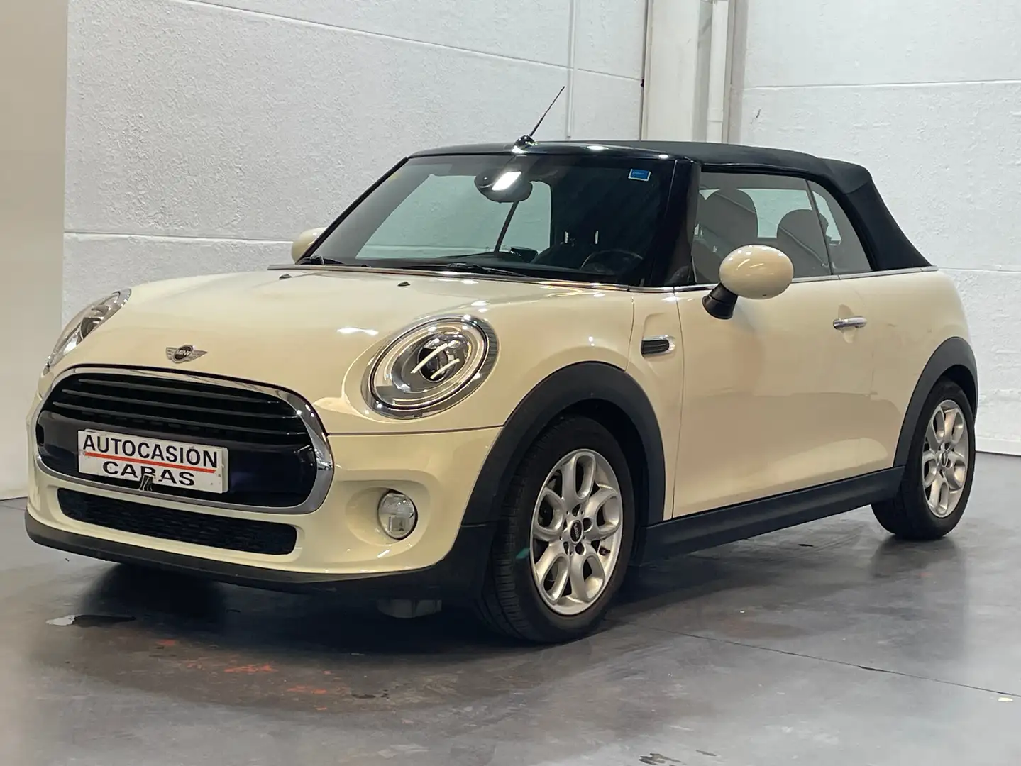 MINI Cooper D Cabrio Blanco - 1