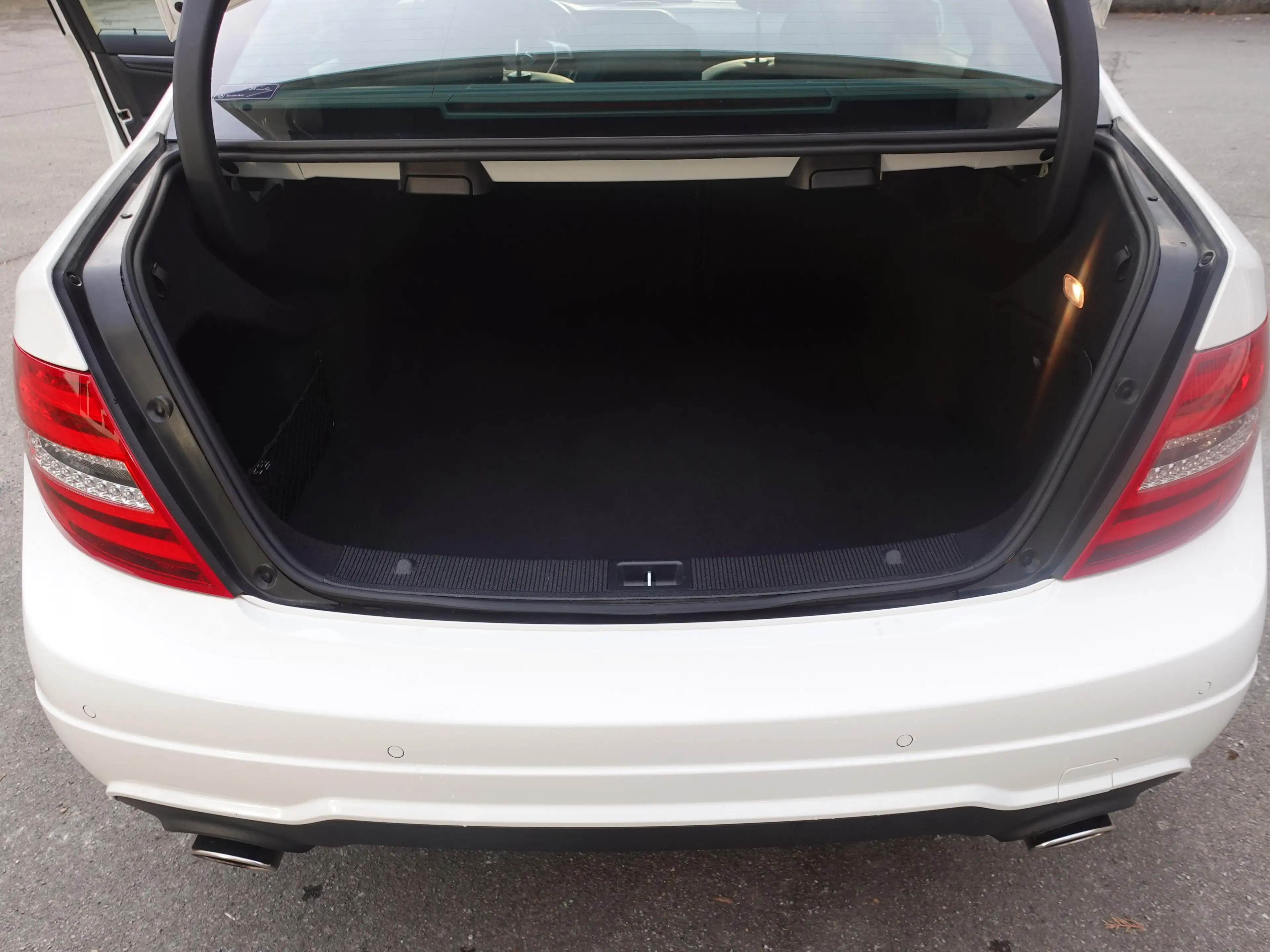 Mercedes-Benz C 350 C 350 AMG Sport-Paket Leder Comand ILS Kamera — photo 12